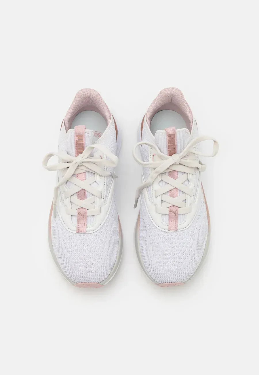 Фото № 4 с приближением к товару «‎SOFTRIDE MAYVE»