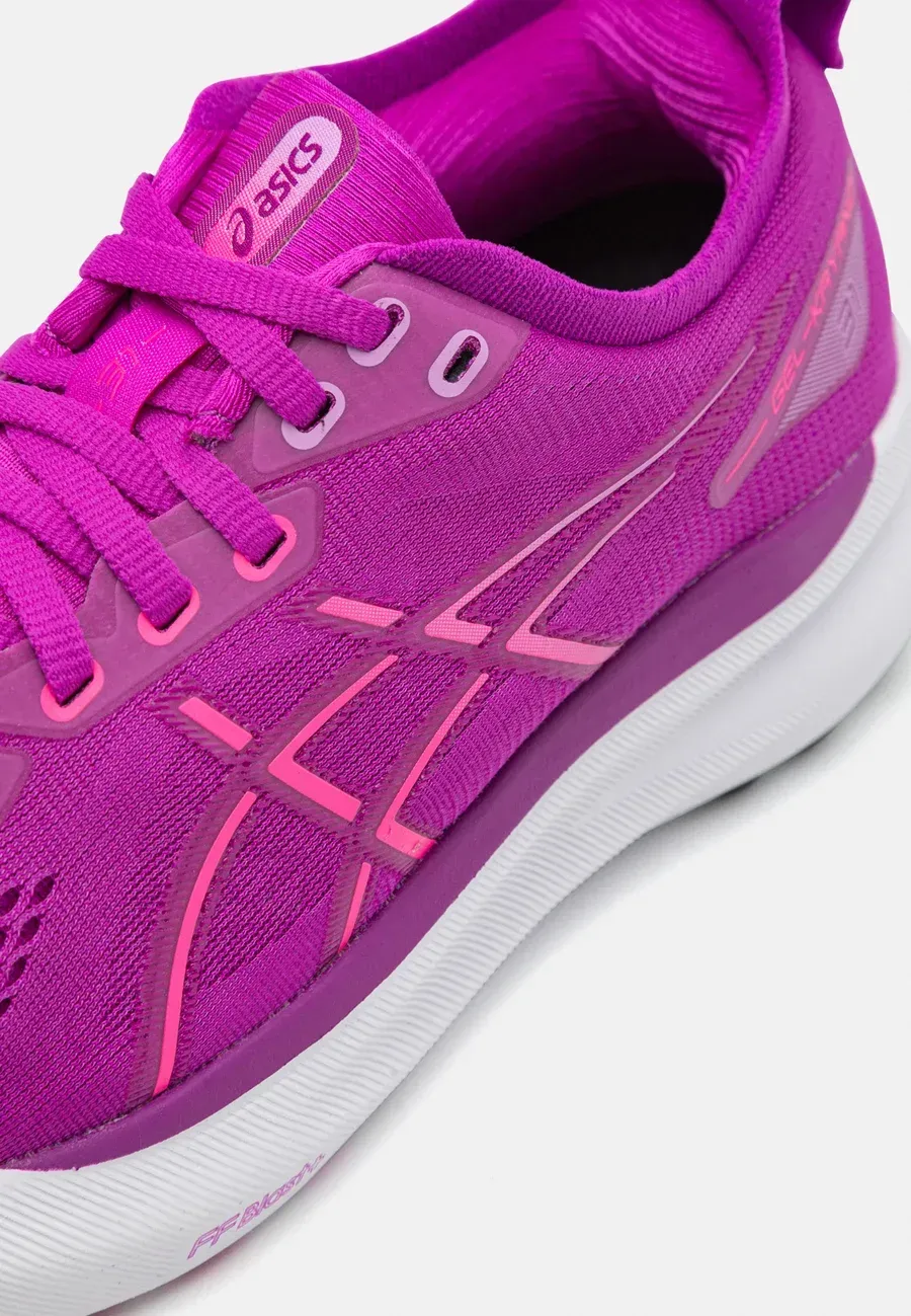 Фото № 4 с приближением к товару «‎GEL-KAYANO 31»