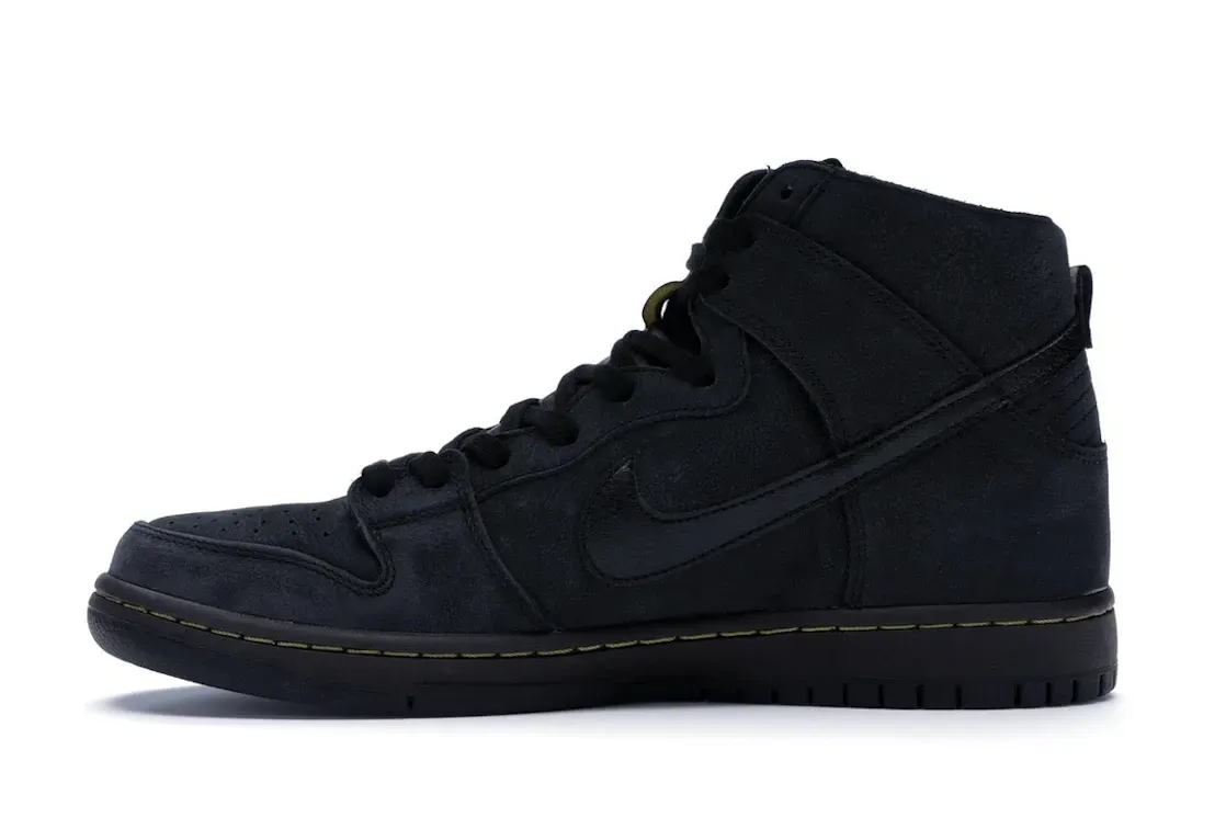 Фото № 3 с приближением к товару «‎Nike SB Dunk High Deconstructed Doc Martens»