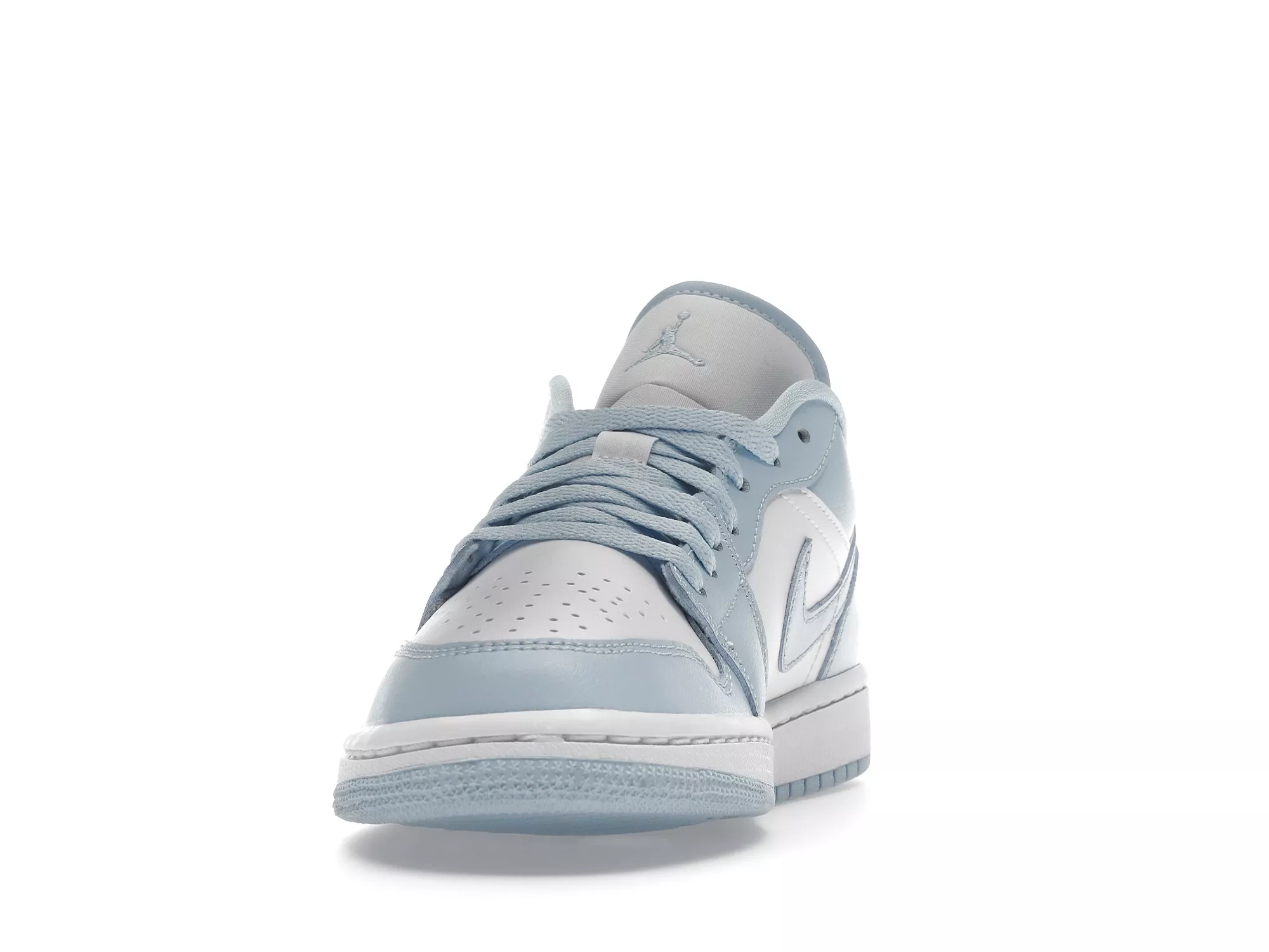 Фото № 4 с приближением к товару «‎Jordan 1 Low White Ice Blue »