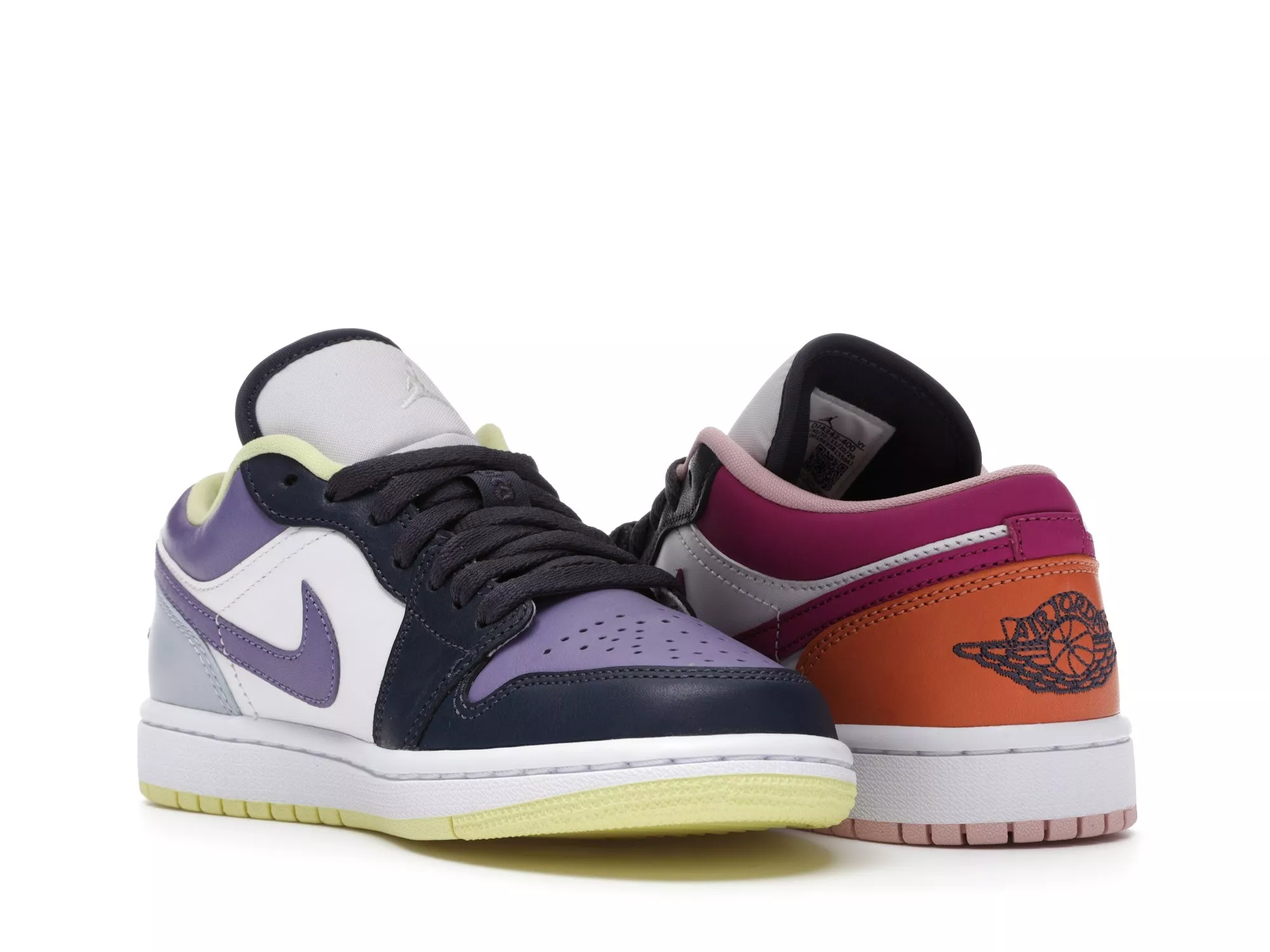 Фото № 5 с приближением к товару «‎Jordan 1 Low Purple Magenta »