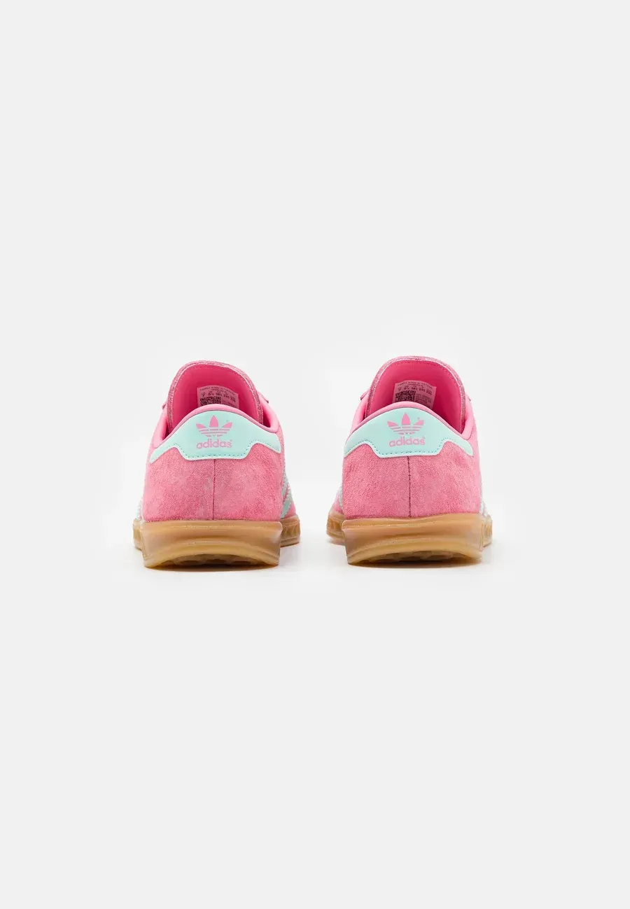 Фото № 3 с приближением к товару «‎HAMBURG»