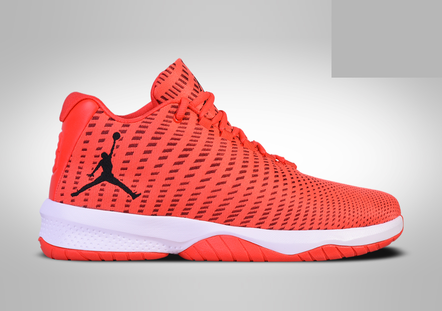 Фото № 1 с приближением к товару «‎Nike Air Jordan B. Fly Max »