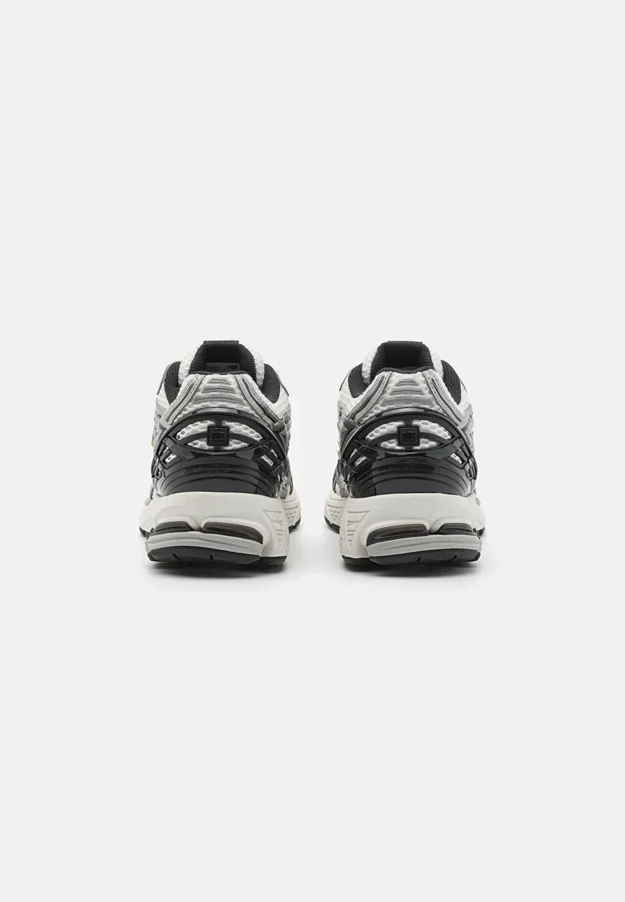Фото № 3 с приближением к товару «‎M1906 UNISEX»