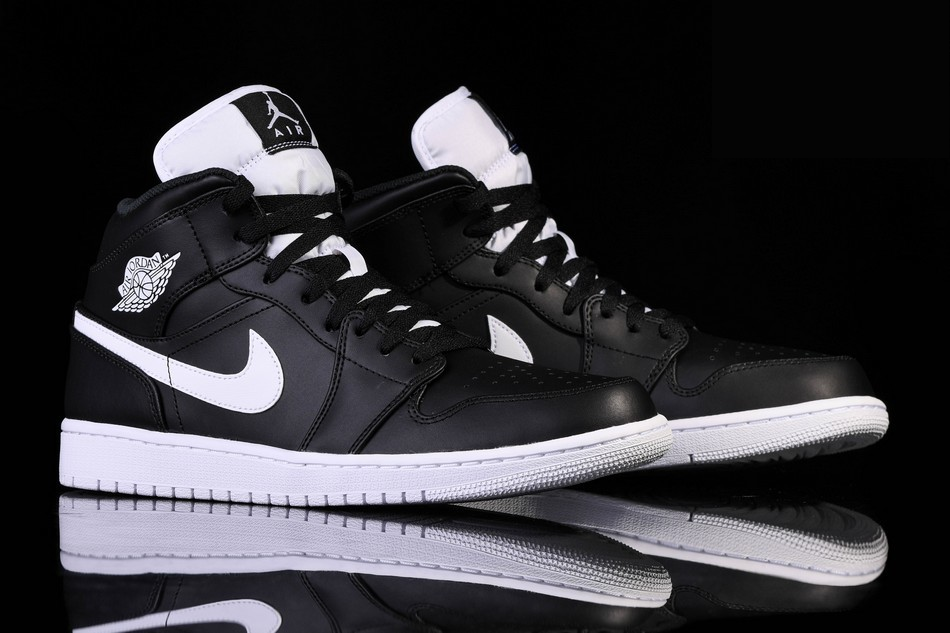 Фото № 2 с приближением к товару «‎Nike Air Jordan 1 Retro »
