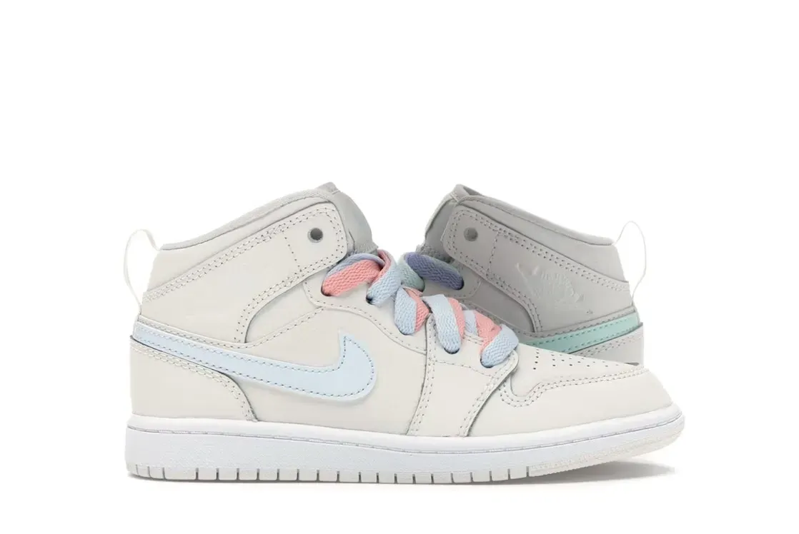 Фото № 1 с приближением к товару «‎Jordan 1 Mid»