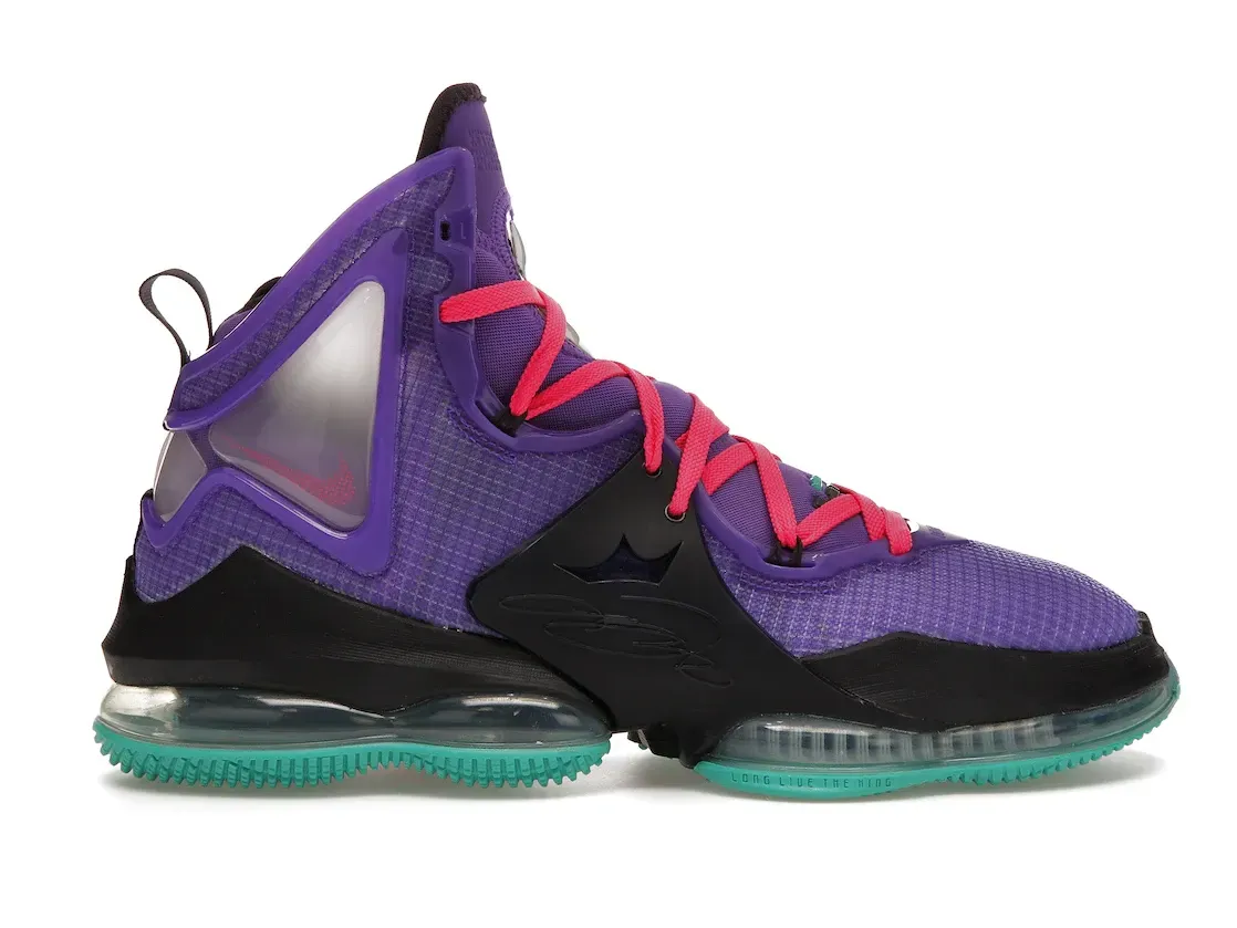 Фото № 1 с приближением к товару «‎Nike LeBron 19 Purple Teal»