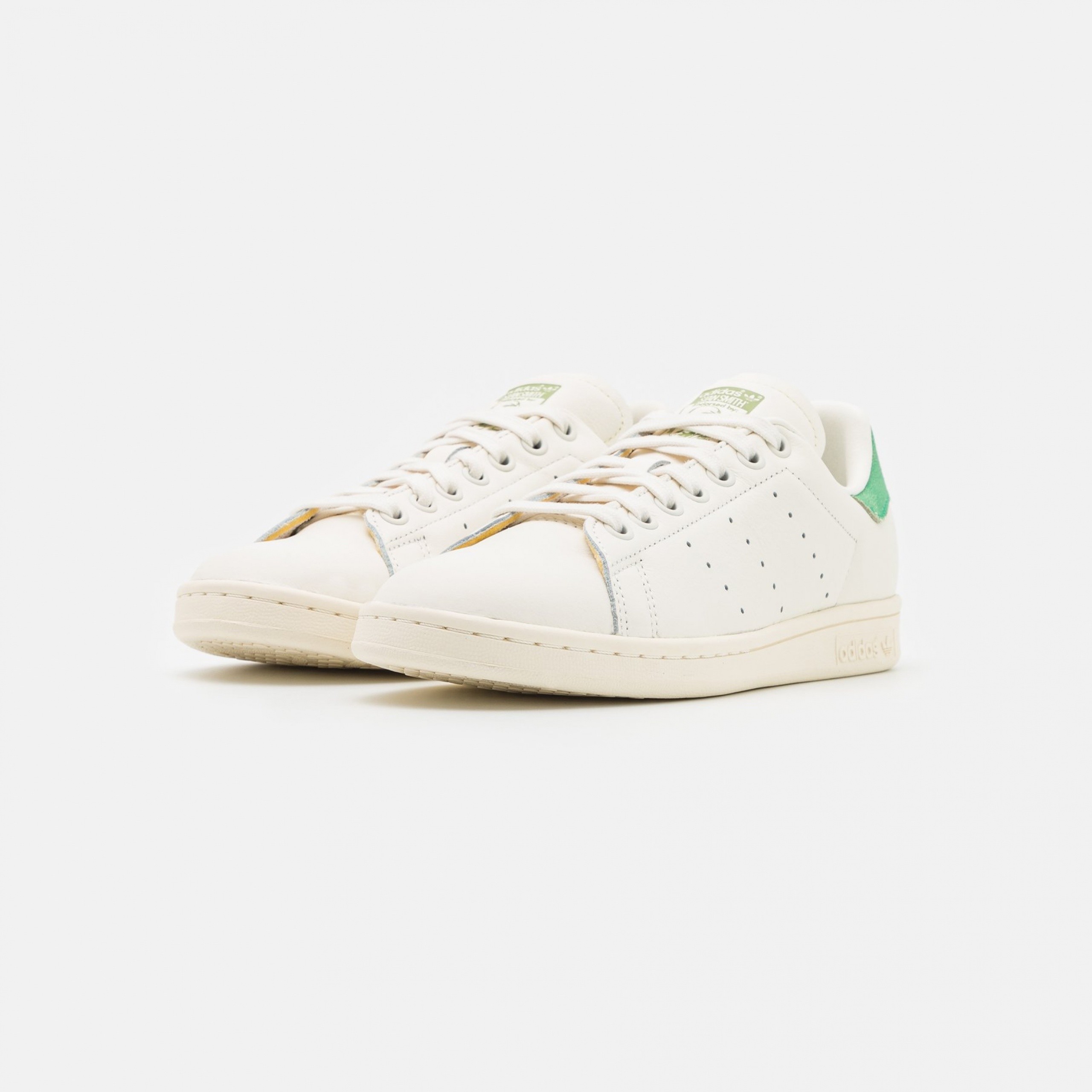 Фото № 2 с приближением к товару «‎Adidas Stan Smith »
