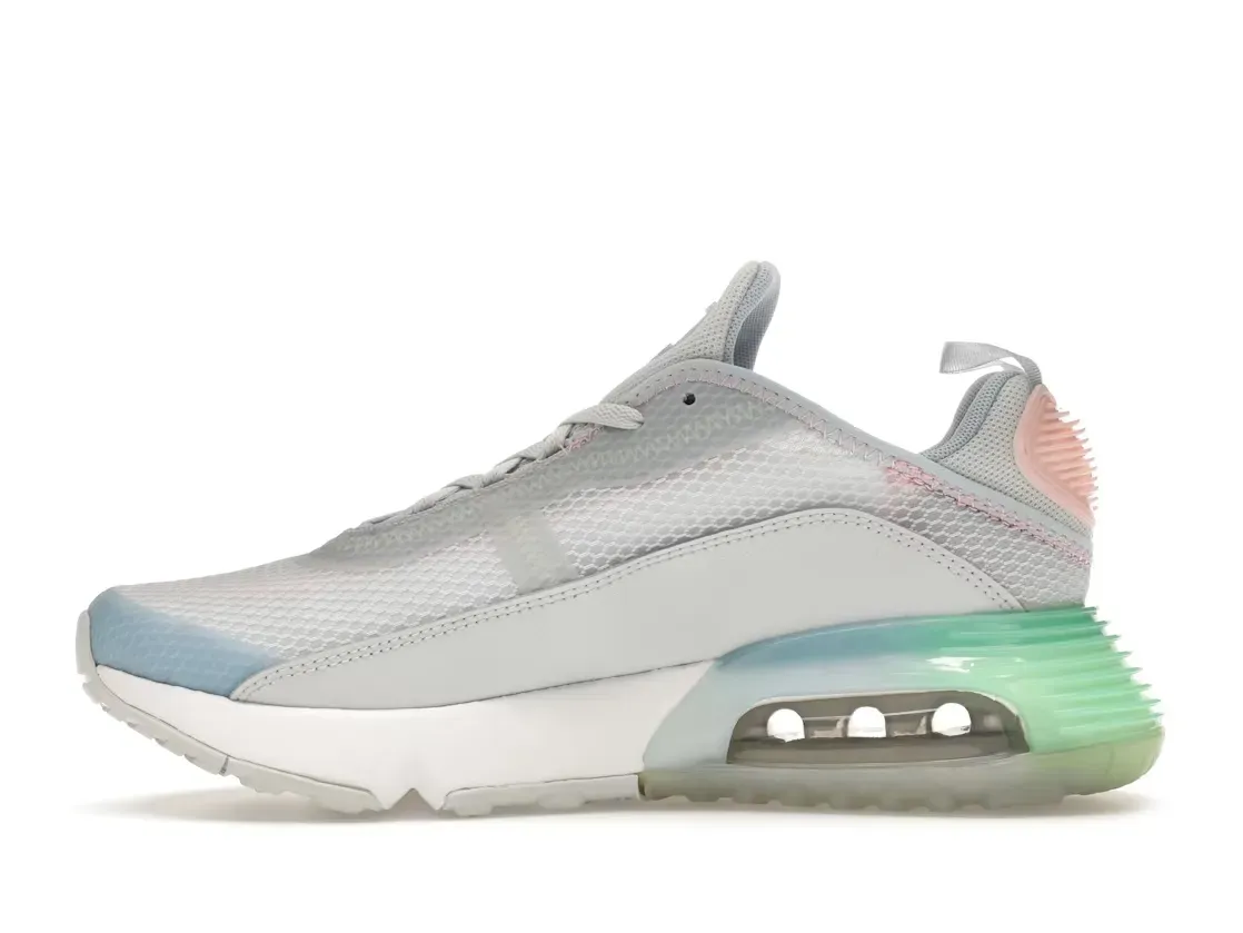 Фото № 3 с приближением к товару «‎Nike Air Max 2090»