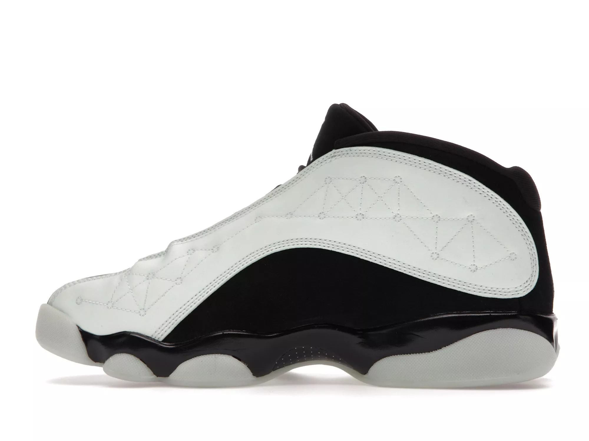 Фото № 3 с приближением к товару «‎Jordan 13 Retro Low Singles' Day (2021)»