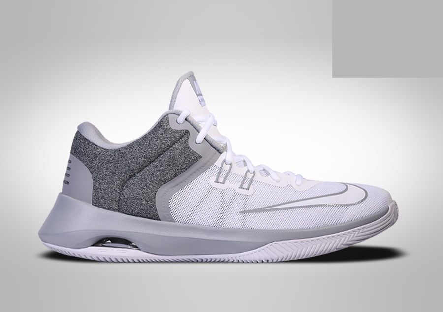 Фото № 1 с приближением к товару «‎Nike Air Versitile II»