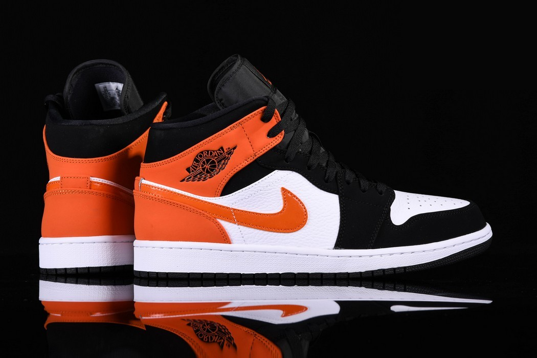 Фото № 4 с приближением к товару «‎Jordan 1 Mid Shattered Backboard»