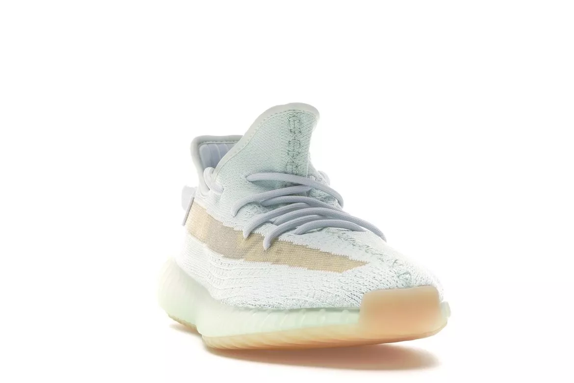 Фото № 2 с приближением к товару «‎adidas Yeezy Boost 350 V2 Hyperspace»