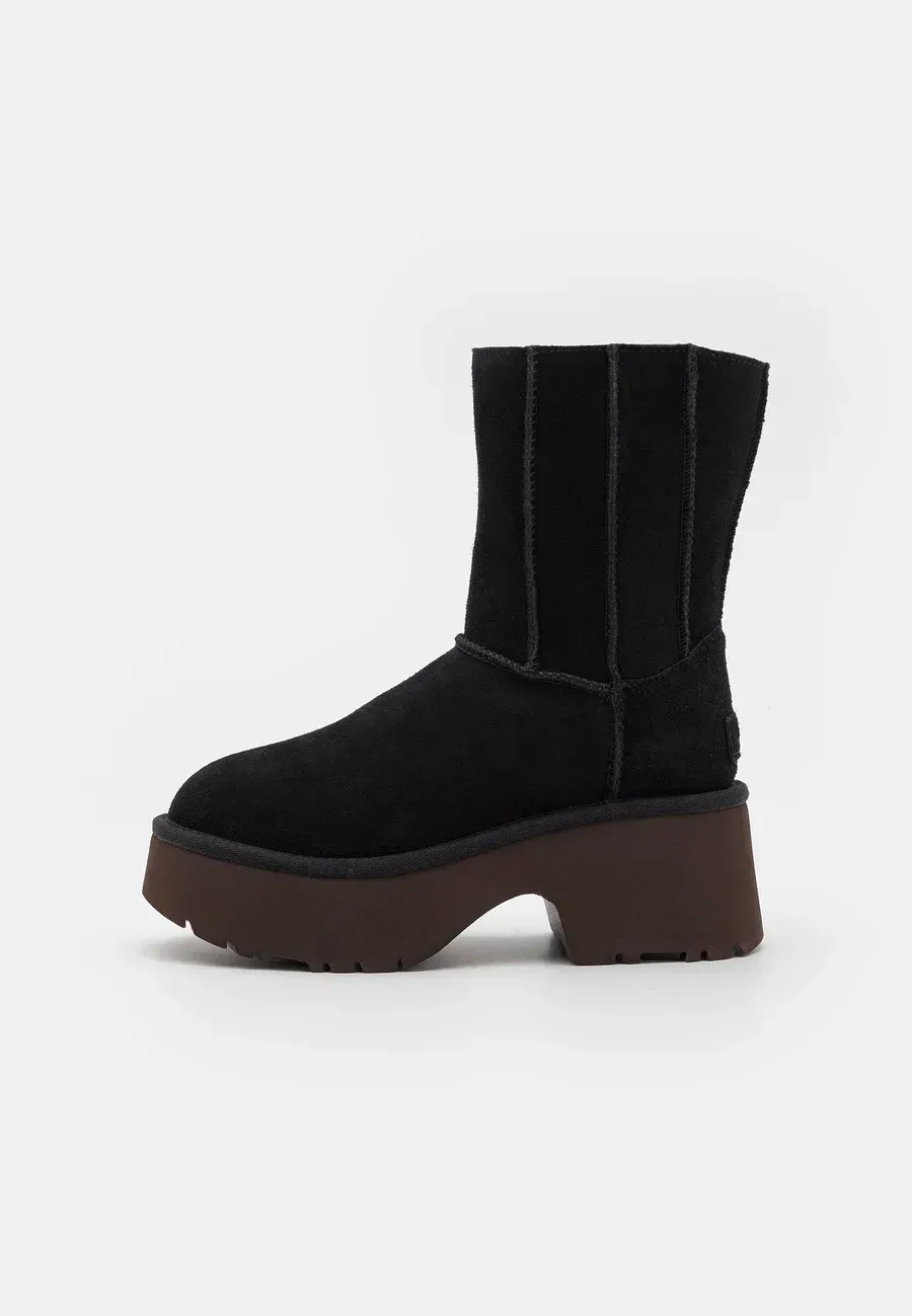 Фото № 1 с приближением к товару «‎CLASSIC TWIN SEAM NEW HEIGHTS»