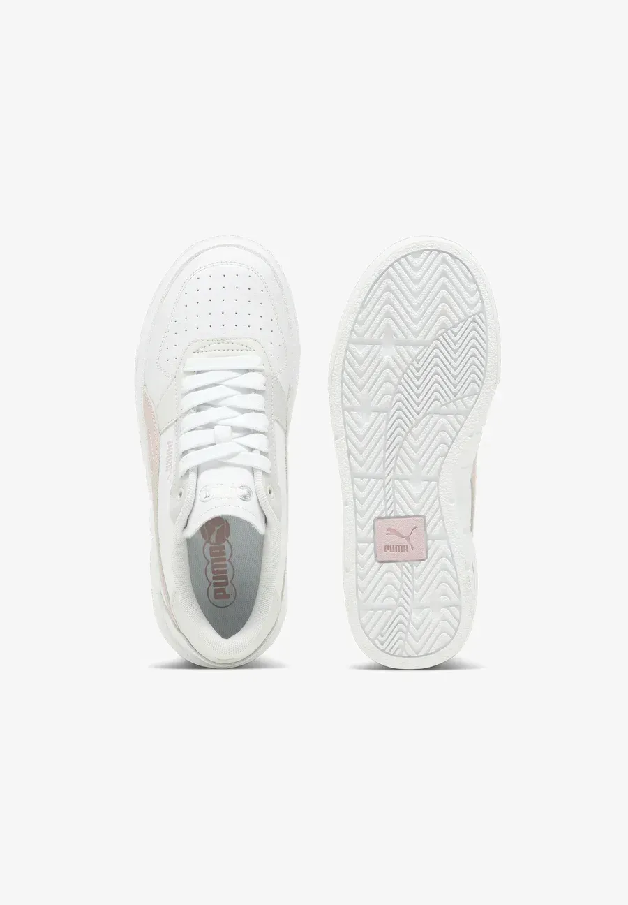 Фото № 3 с приближением к товару «‎CALI COURT»