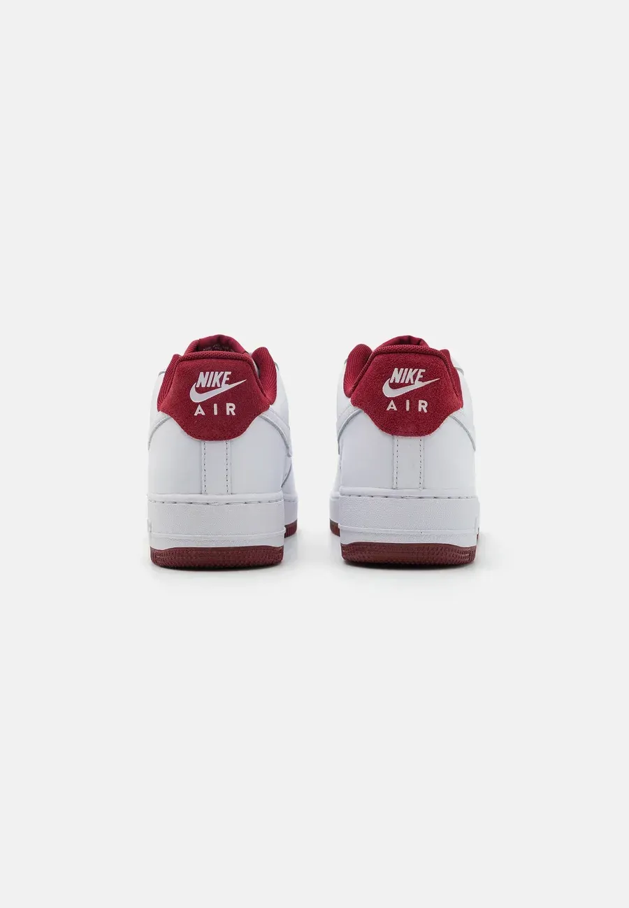 Фото № 3 с приближением к товару «‎AIR FORCE 1 '07»