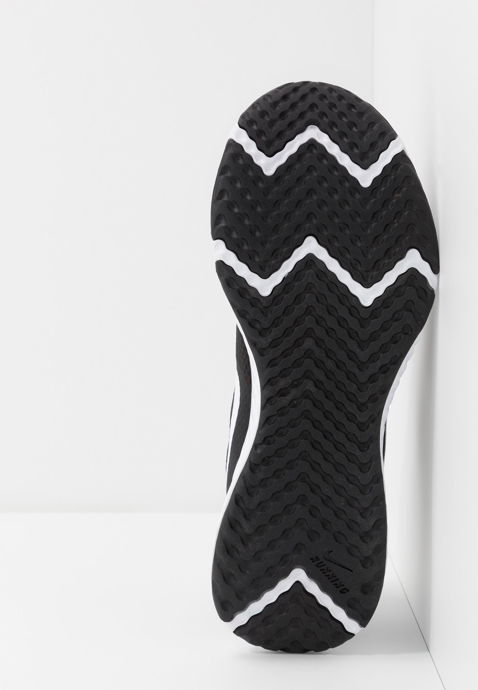 Фото № 5 с приближением к товару «‎Nike Schuhe Revolution 5»