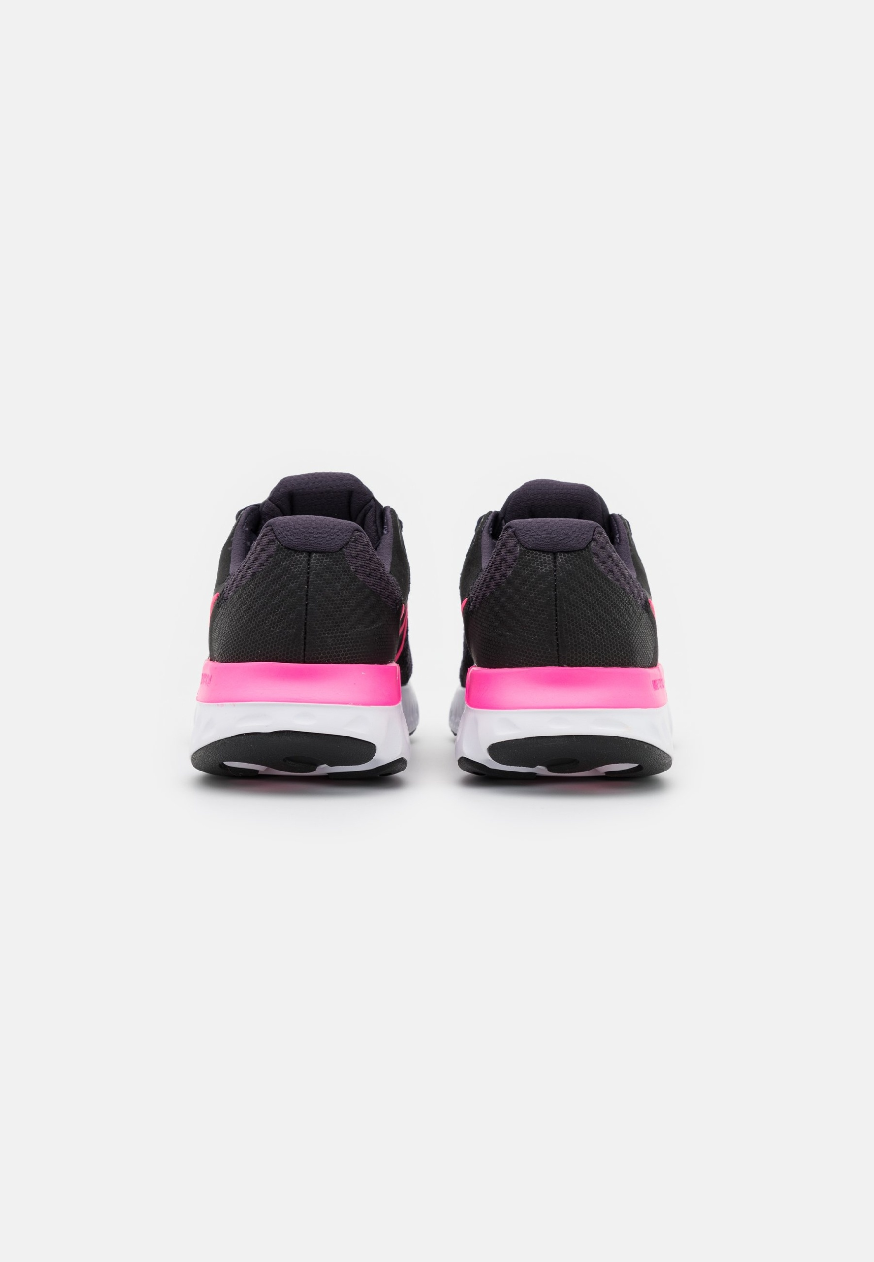 Фото № 3 с приближением к товару «‎Nike Renew Run 2»