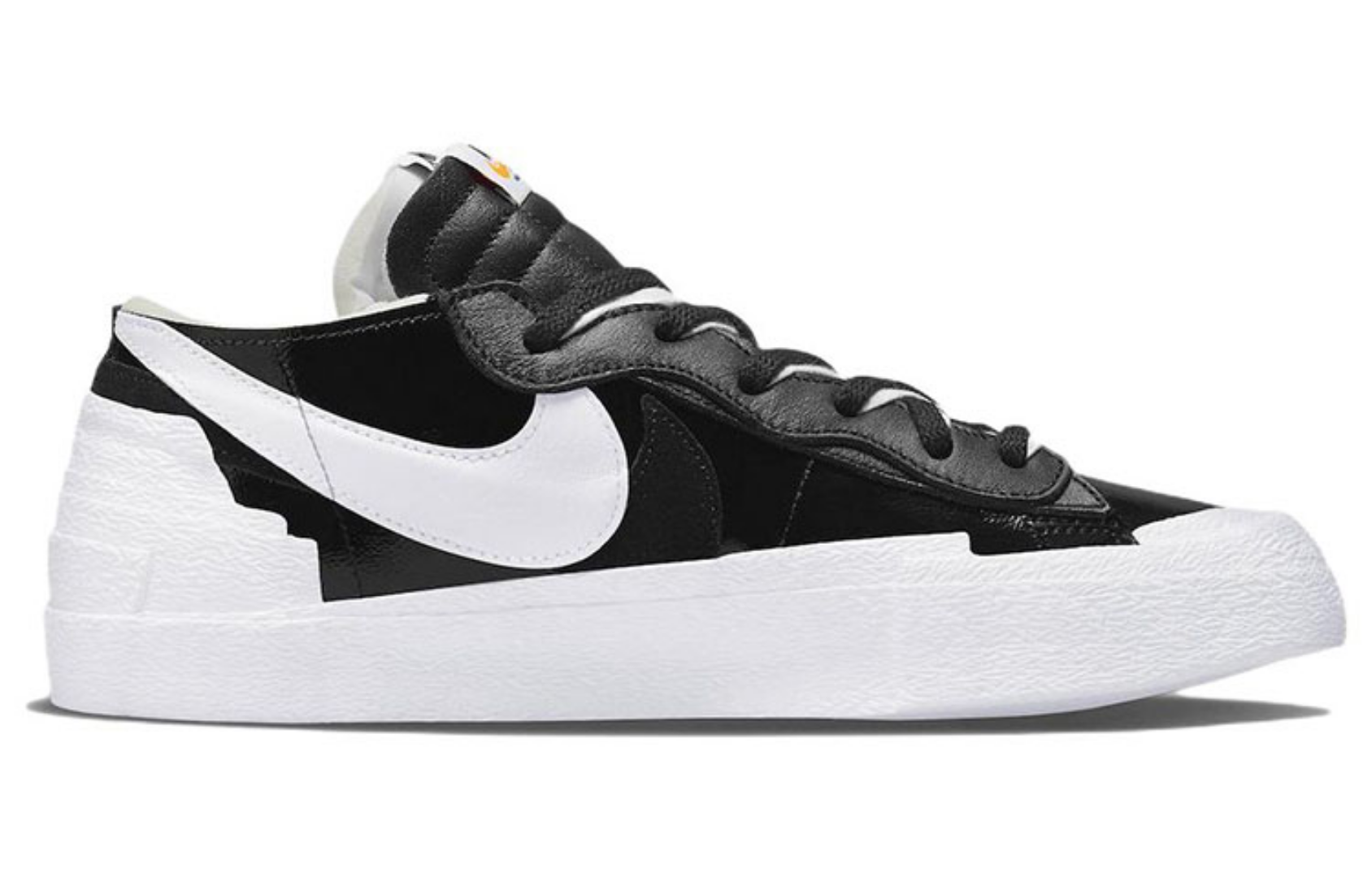 Фото № 2 с приближением к товару «‎sacai Nike Blazer Low Skate shoes Black Patent Leather»