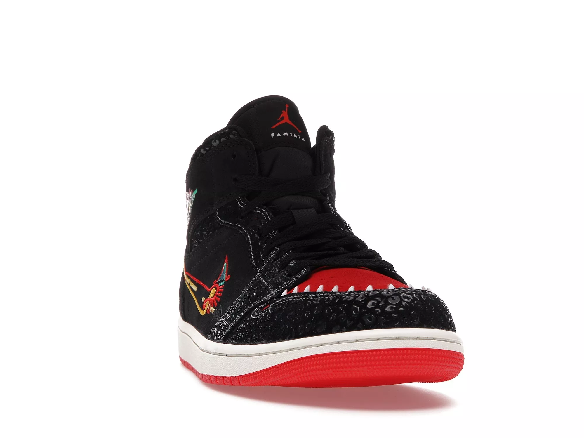 Фото № 3 с приближением к товару «‎Jordan 1 Mid SE Siempre Familia»