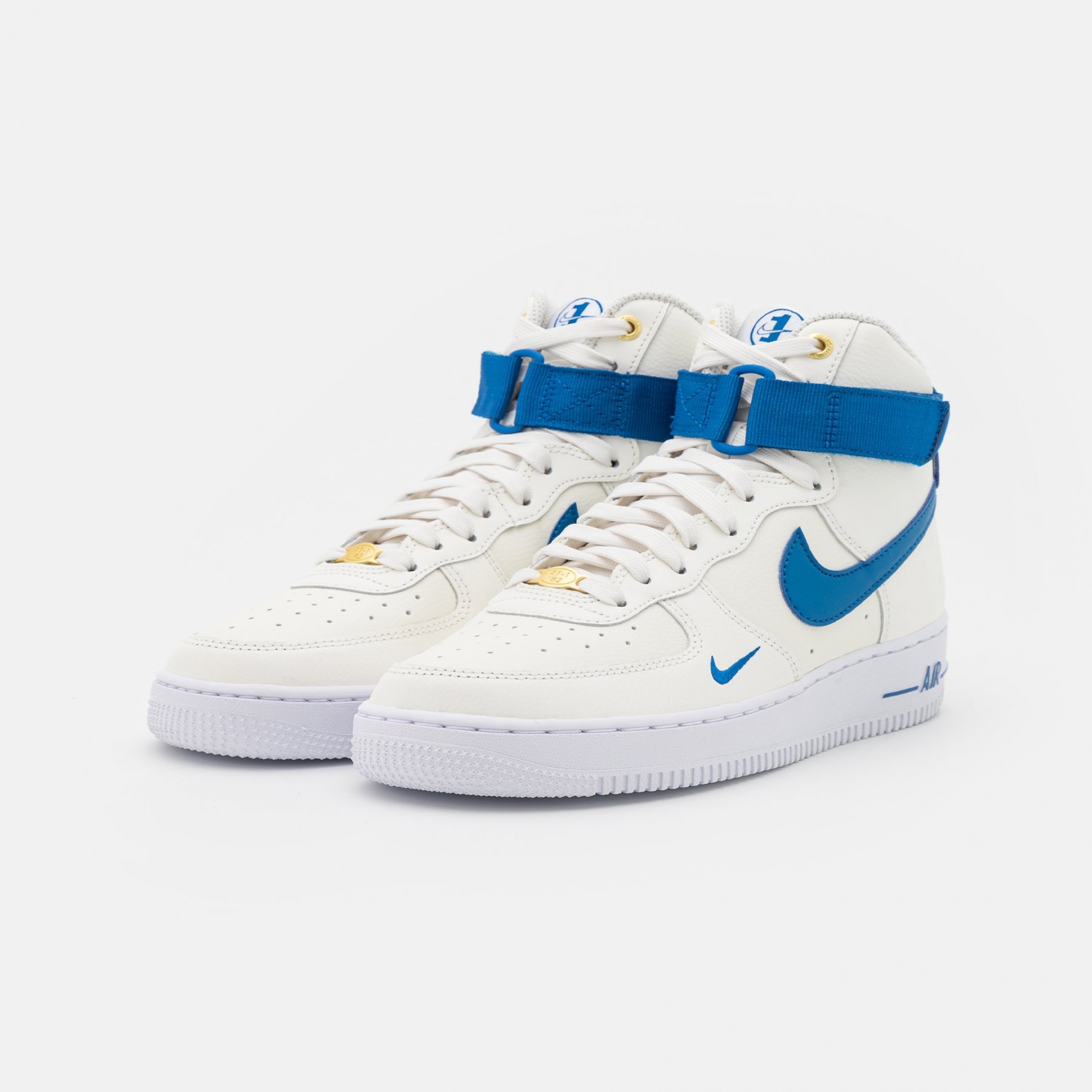 Фото № 2 с приближением к товару «‎Nike Wmns Air Force 1 HI SE »