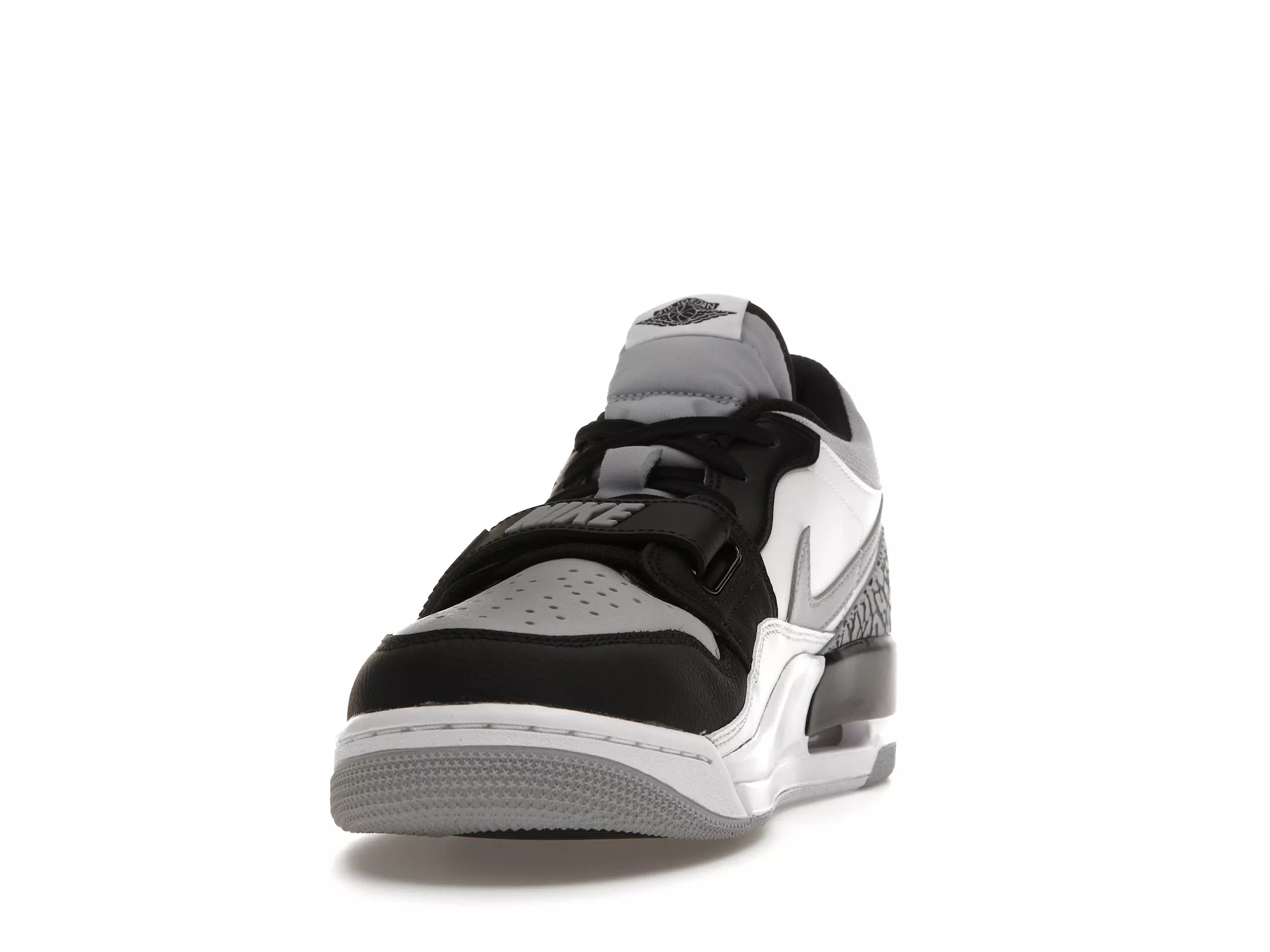 Фото № 3 с приближением к товару «‎Jordan Legacy 312 Low Light Smoke Grey»