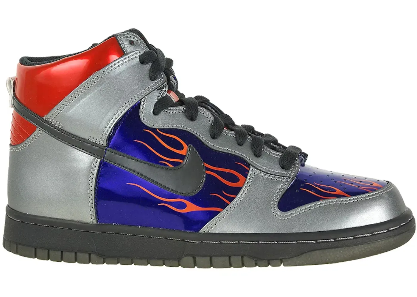 Фото № 1 с приближением к товару «‎Nike Dunk High»