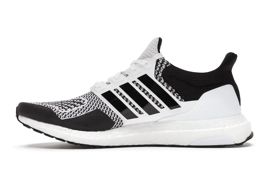 Фото № 3 с приближением к товару «‎adidas Ultra Boost 1.0 DNA Cookies and Cream»