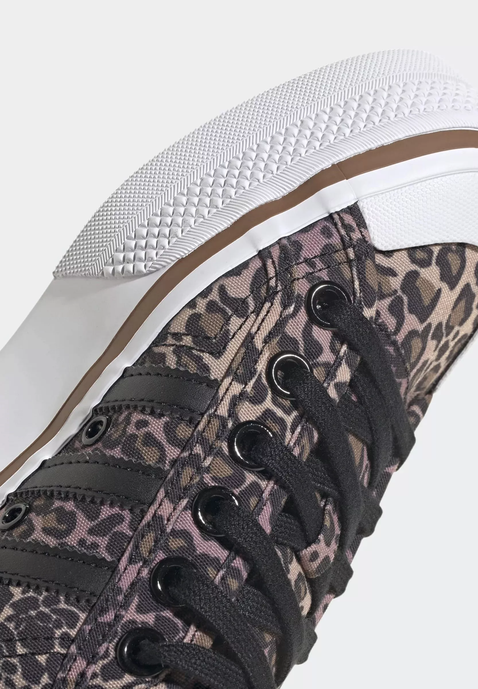 Фото № 4 с приближением к товару «‎Sneakersy niskie»