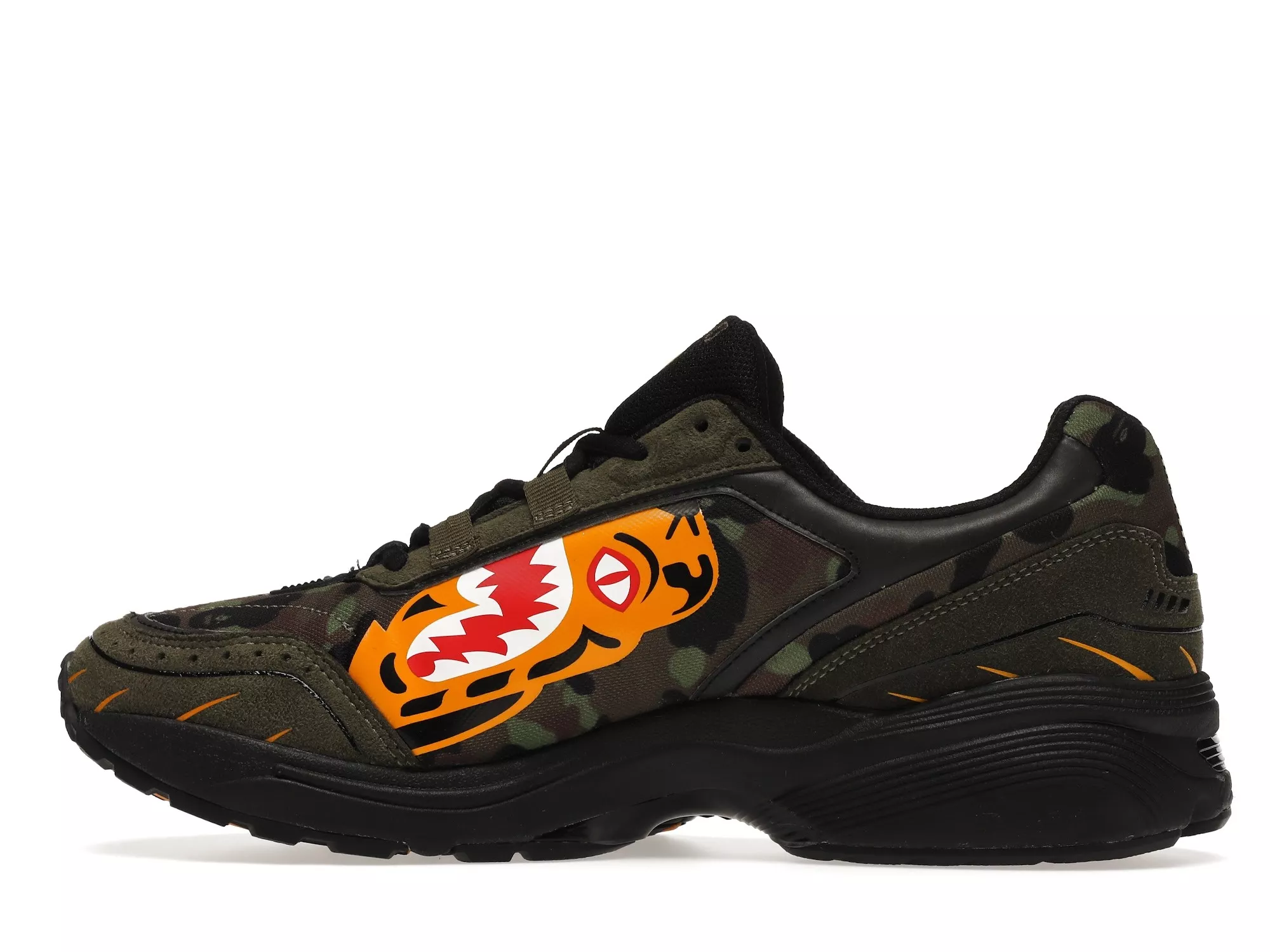 Фото № 5 с приближением к товару «‎ASICS Gel-1090 A Bathing Ape Tiger Camo»