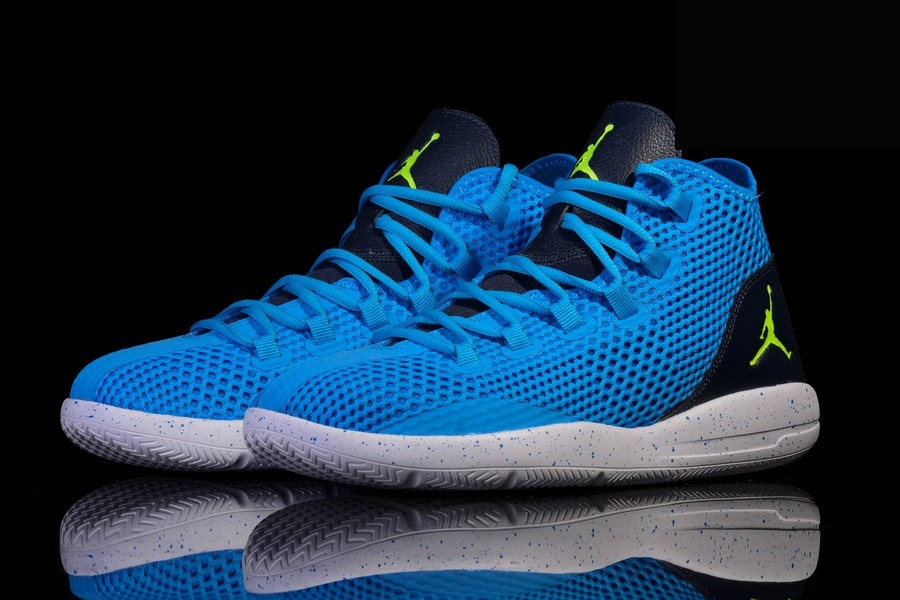 Фото № 4 с приближением к товару «‎Nike Air Jordan Reveal Photo »