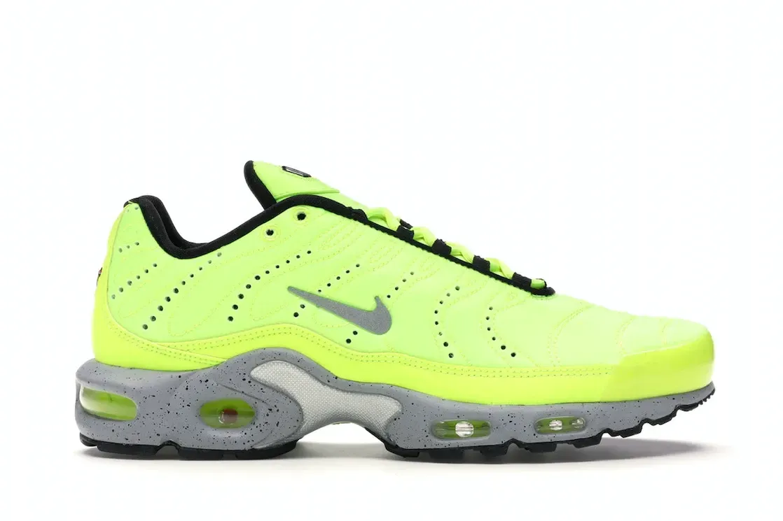 Фото № 1 с приближением к товару «‎Nike Air Max Plus Full Volt»