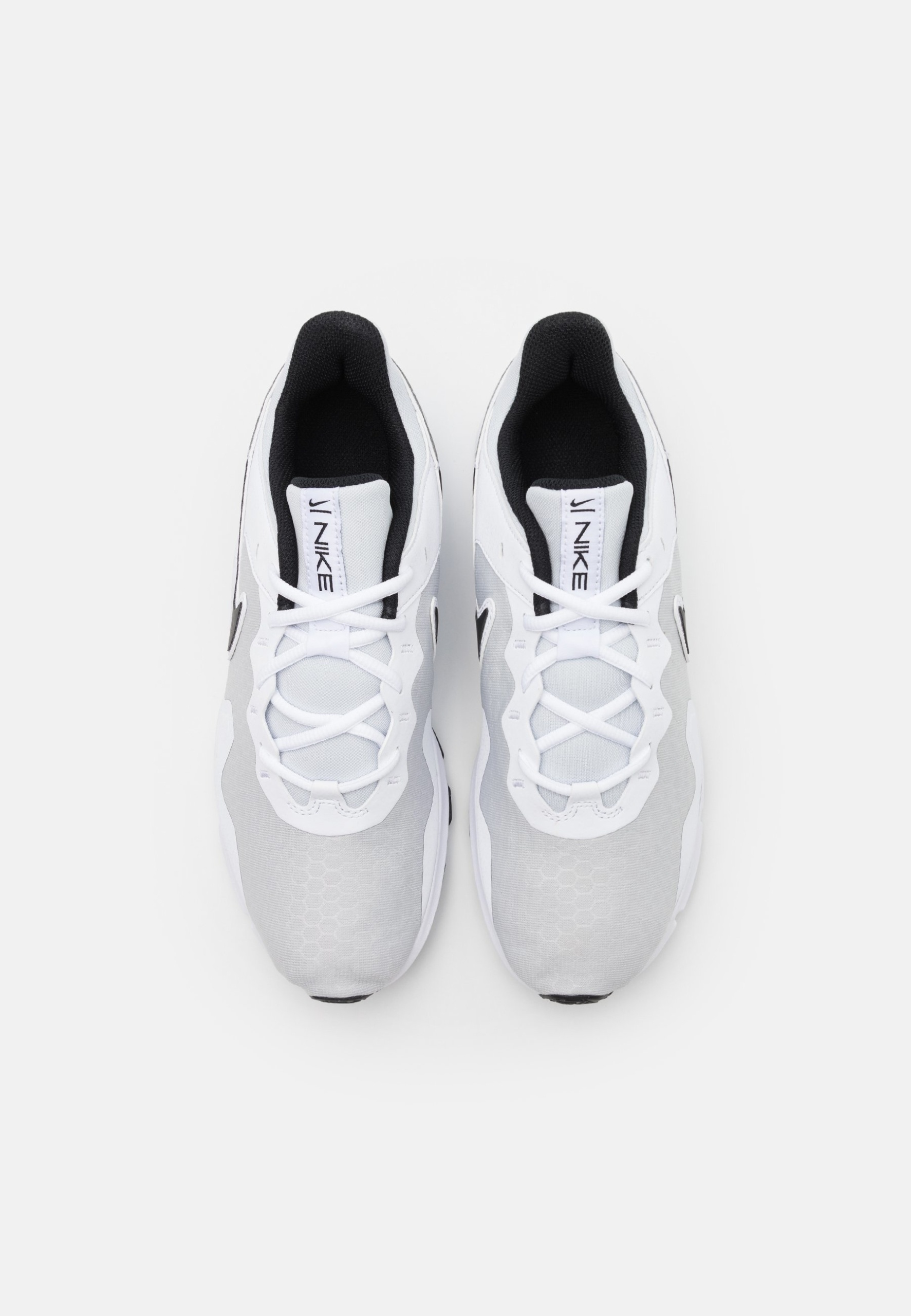 Фото № 3 с приближением к товару «‎Nike Legend Essential 2»