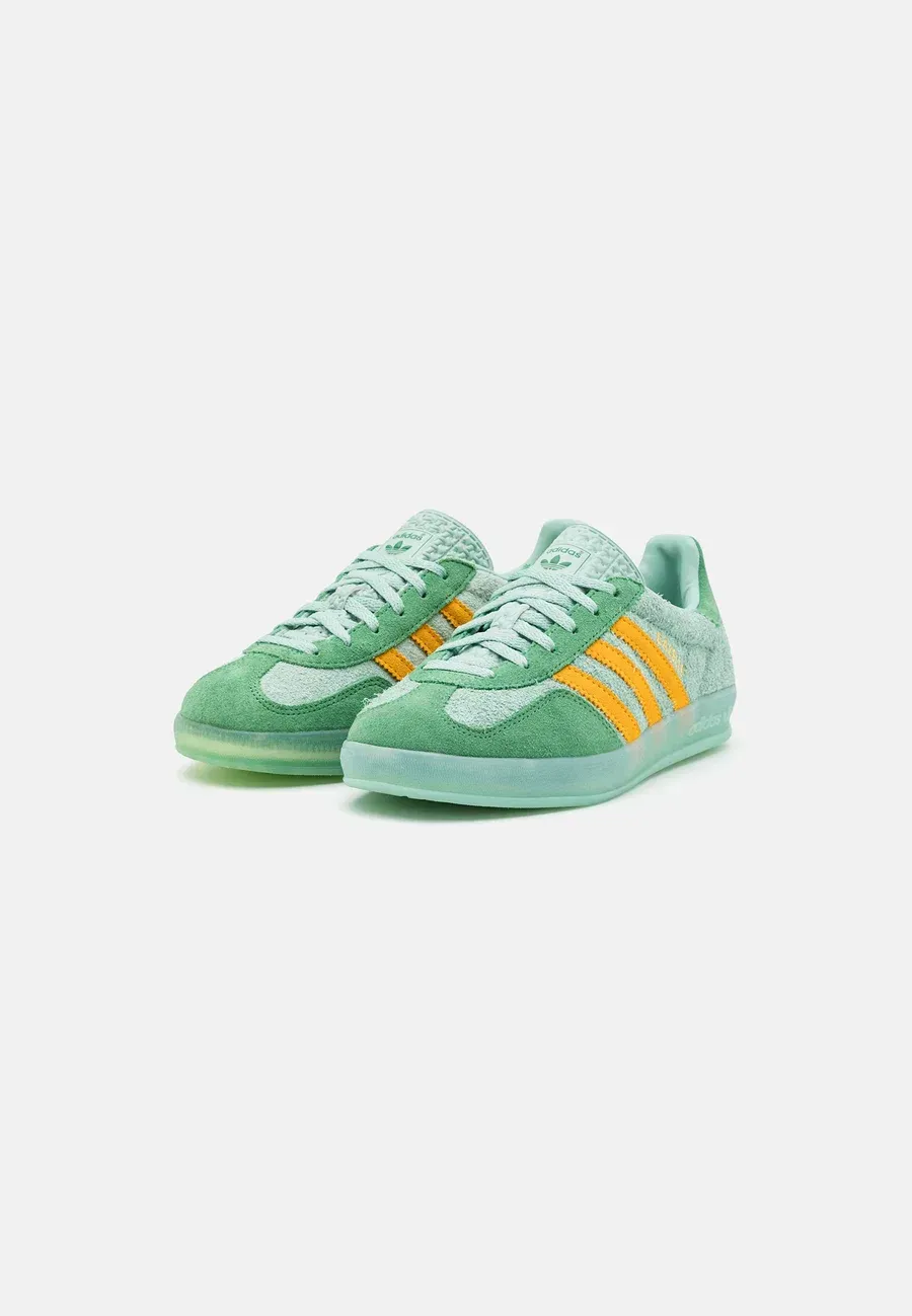 Фото № 2 с приближением к товару «‎GAZELLE INDOOR»