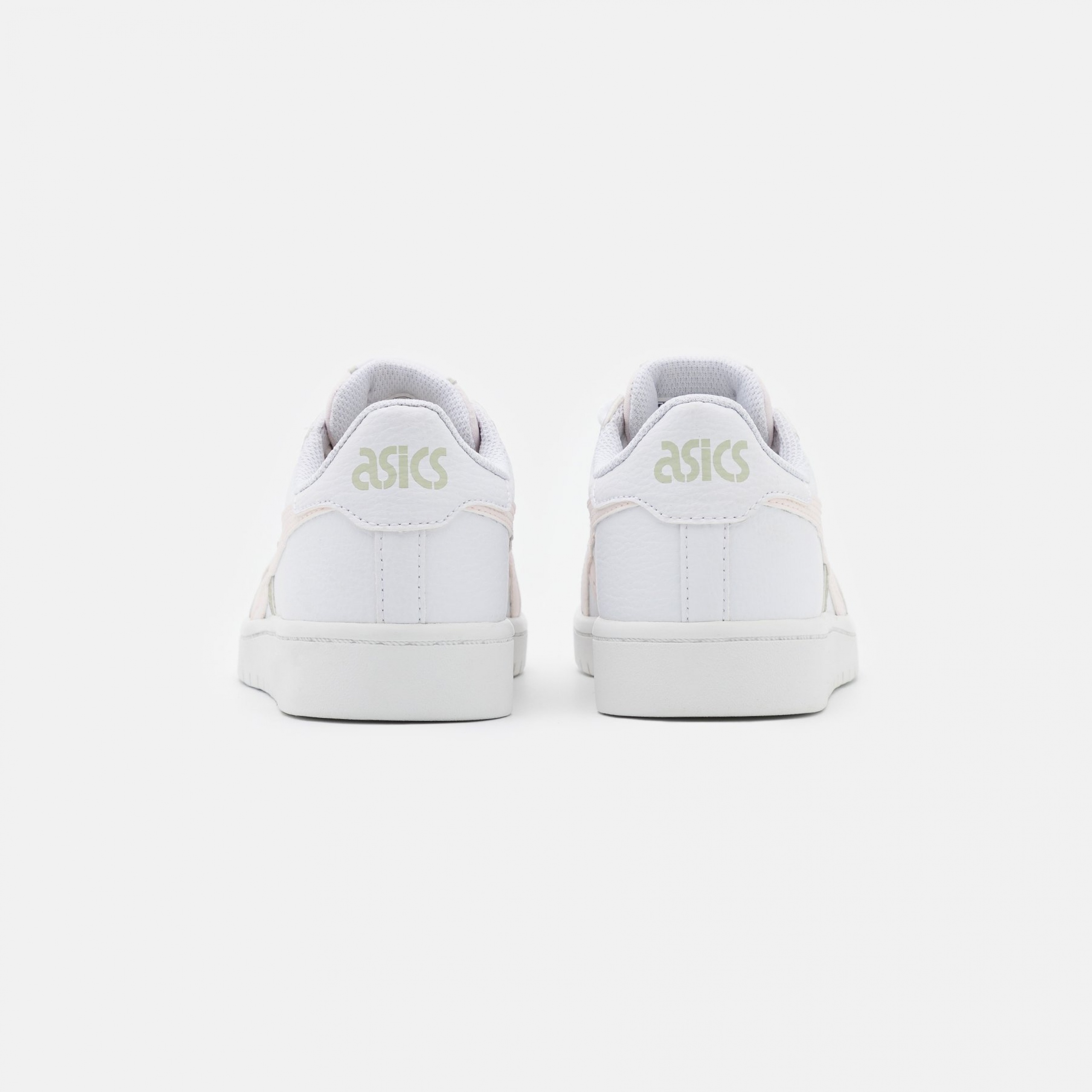 Фото № 4 с приближением к товару «‎Asics Japan S »