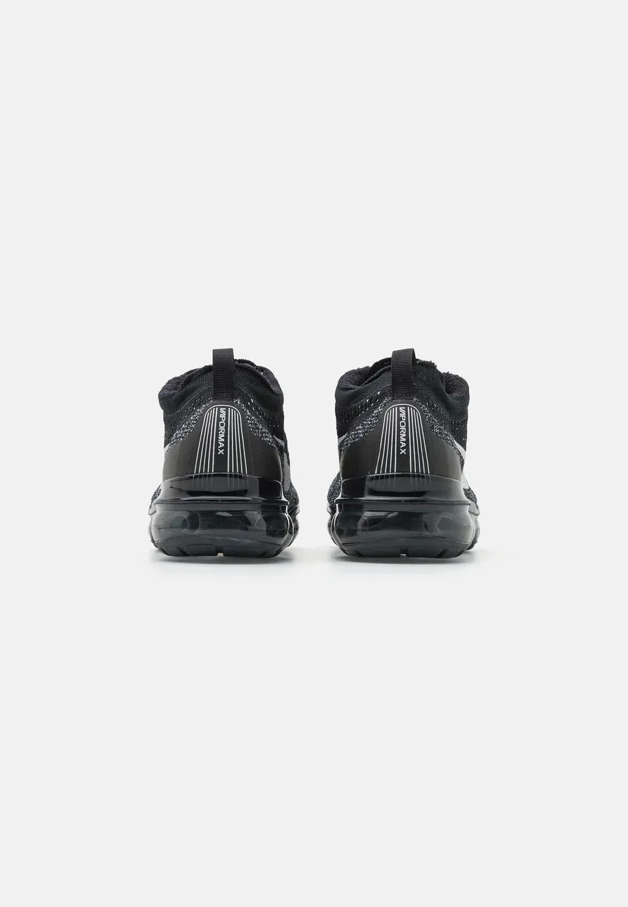 Фото № 3 с приближением к товару «‎AIR VAPORMAX 2023»