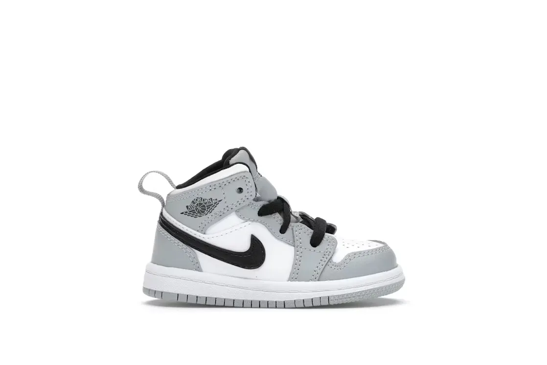 Фото № 1 с приближением к товару «‎Jordan 1 Mid»