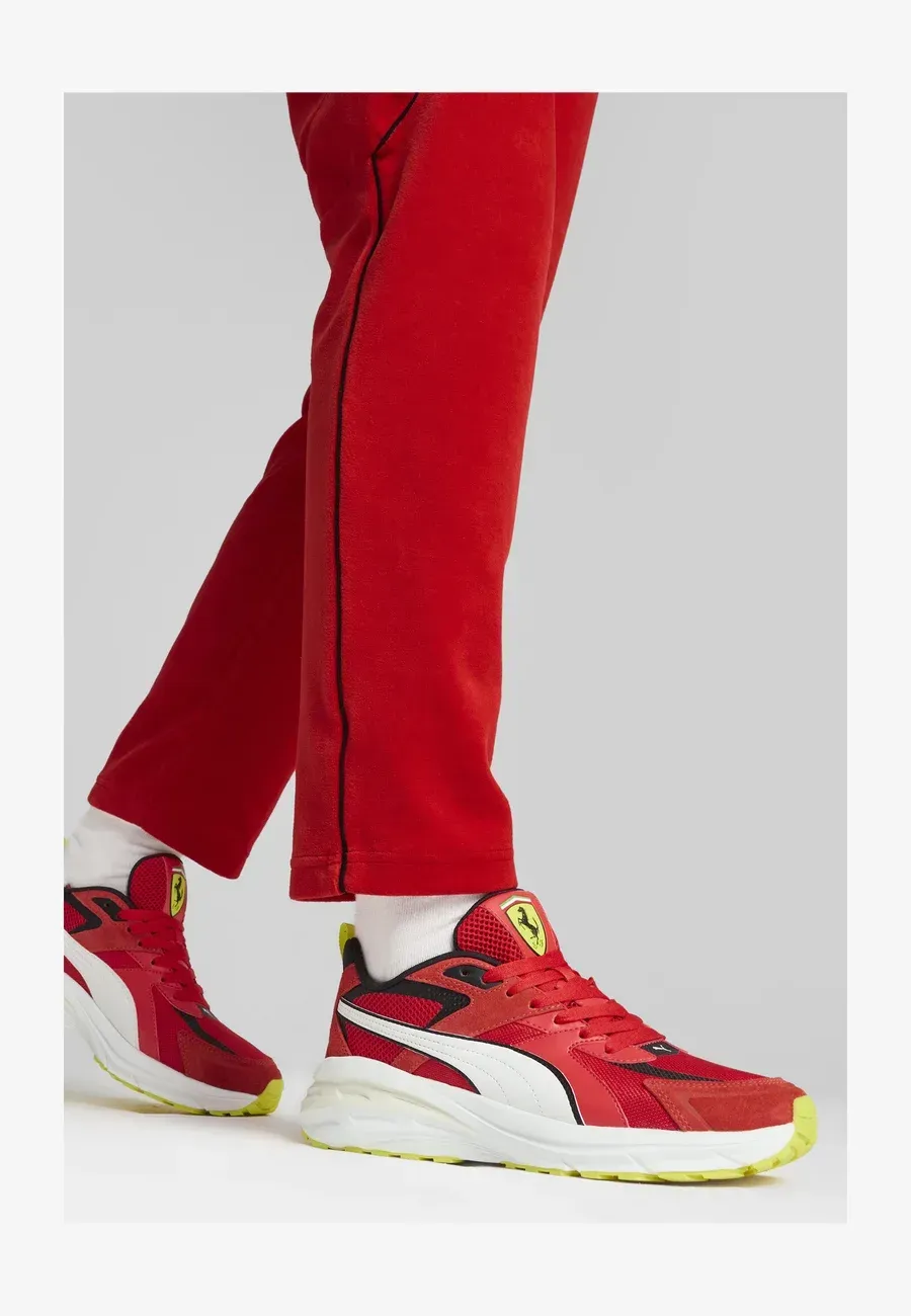 Фото № 2 с приближением к товару «‎SCUDERIA FERRARI HYPNOTIC »