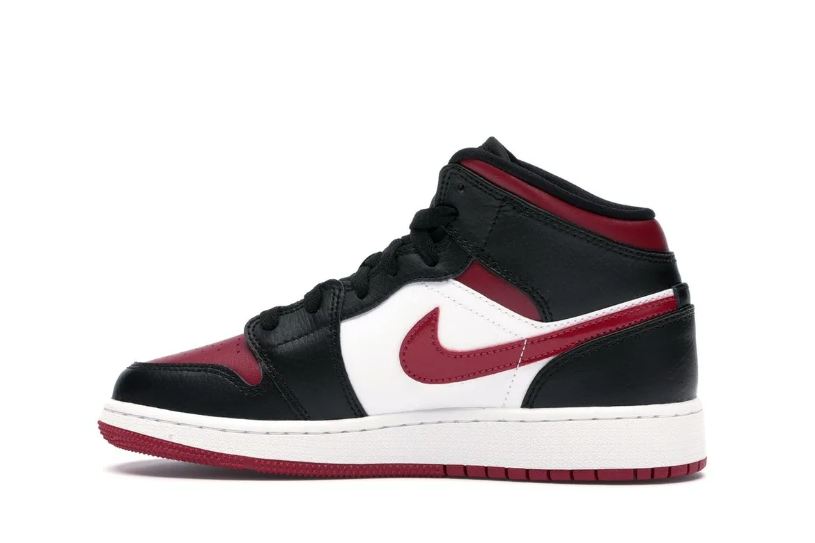 Фото № 5 с приближением к товару «‎Jordan 1 Mid Bred Toe »