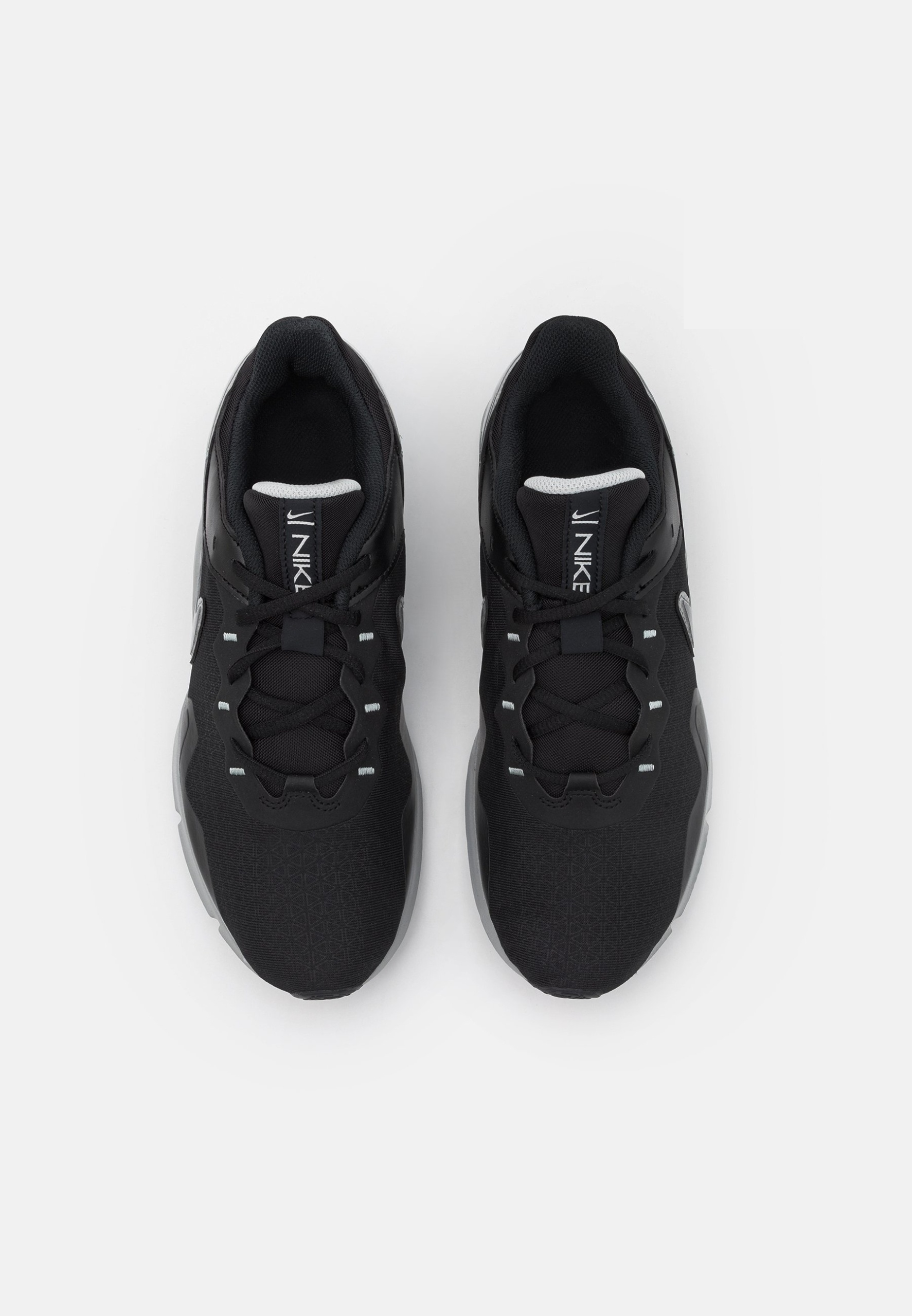 Фото № 4 с приближением к товару «‎Nike Legend Essential 2»