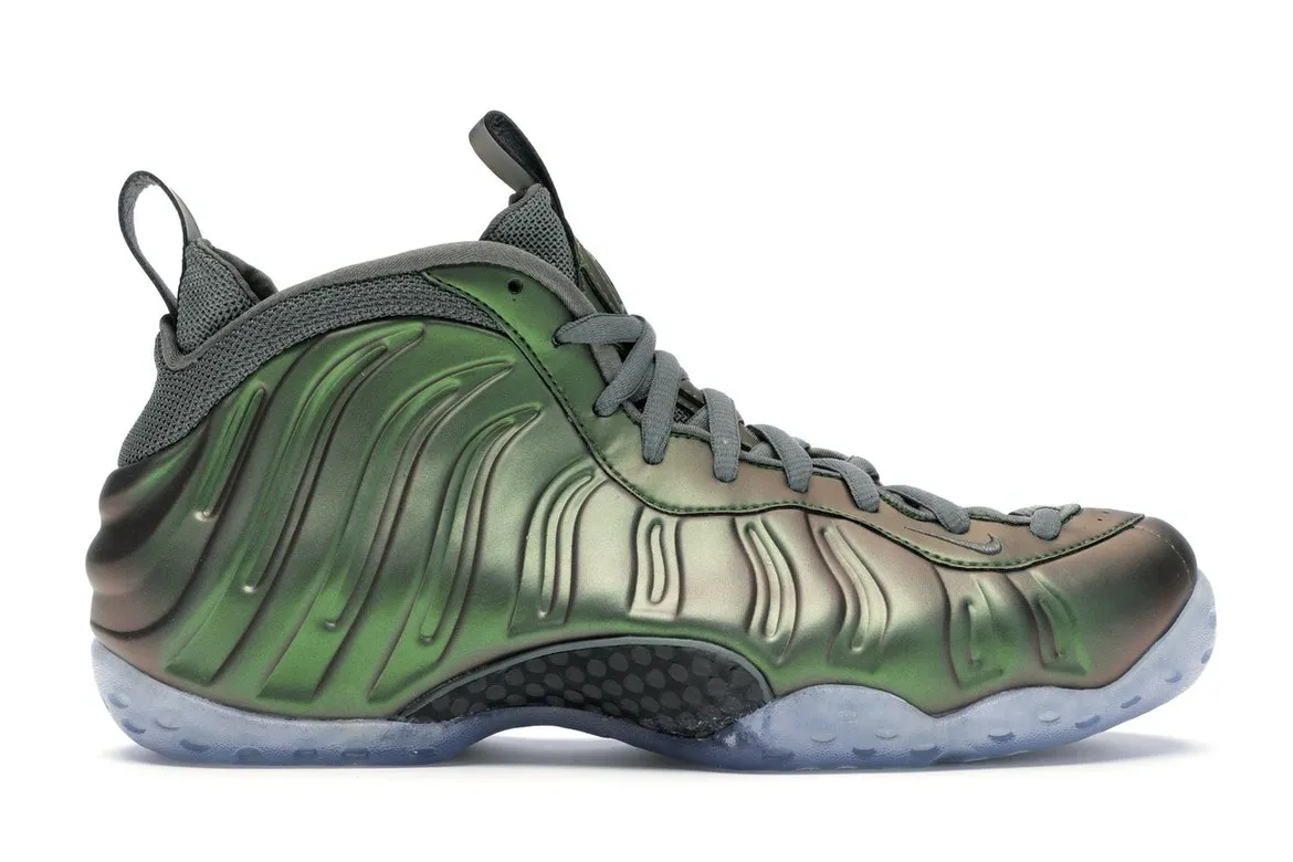 Фото № 1 с приближением к товару «‎Nike Air Foamposite One Iridescent »