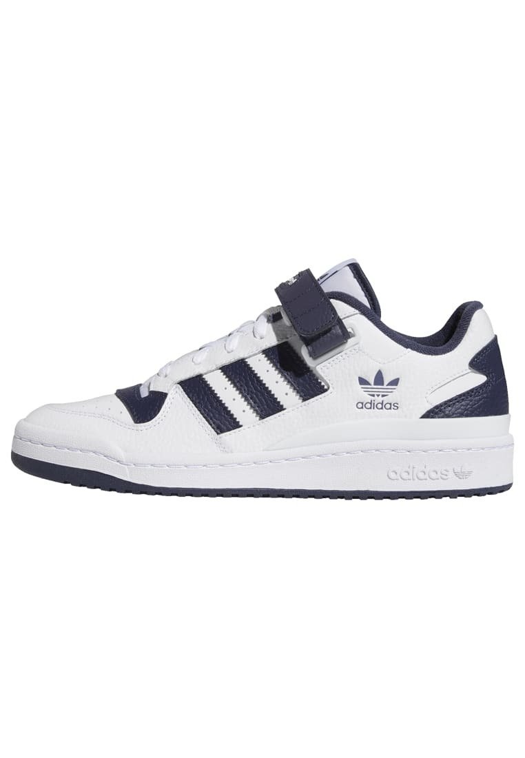 Фото № 1 с приближением к товару «‎Adidas Forum »