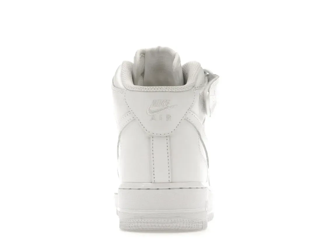 Фото № 4 с приближением к товару «‎Nike Air Force 1 Mid Triple White »