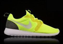 Фото № 1 с приближением к товару «‎Nike Hyperfuse Volt QS»