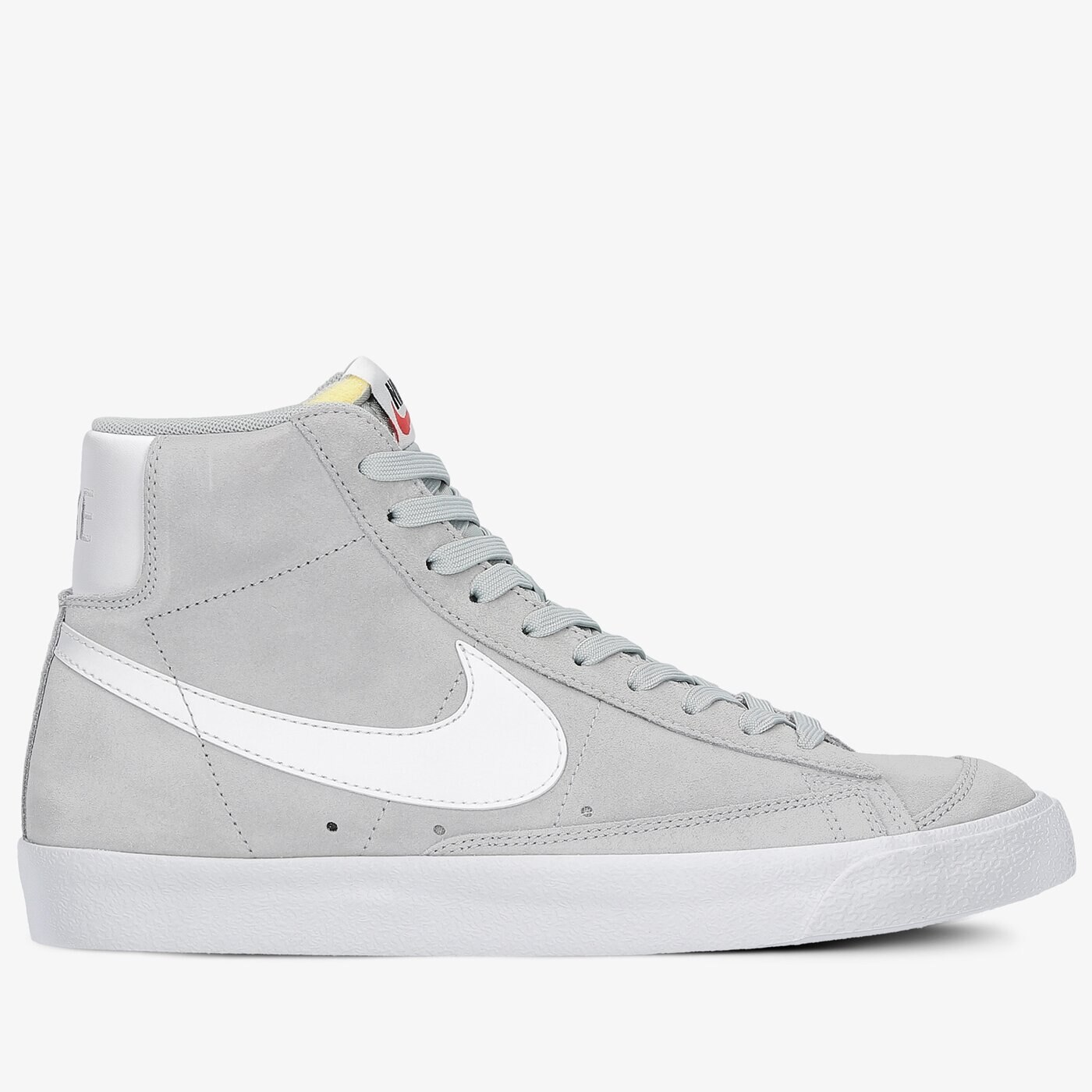 Фото № 5 с приближением к товару «‎Nike Blazer ’77 Retro Wolf»