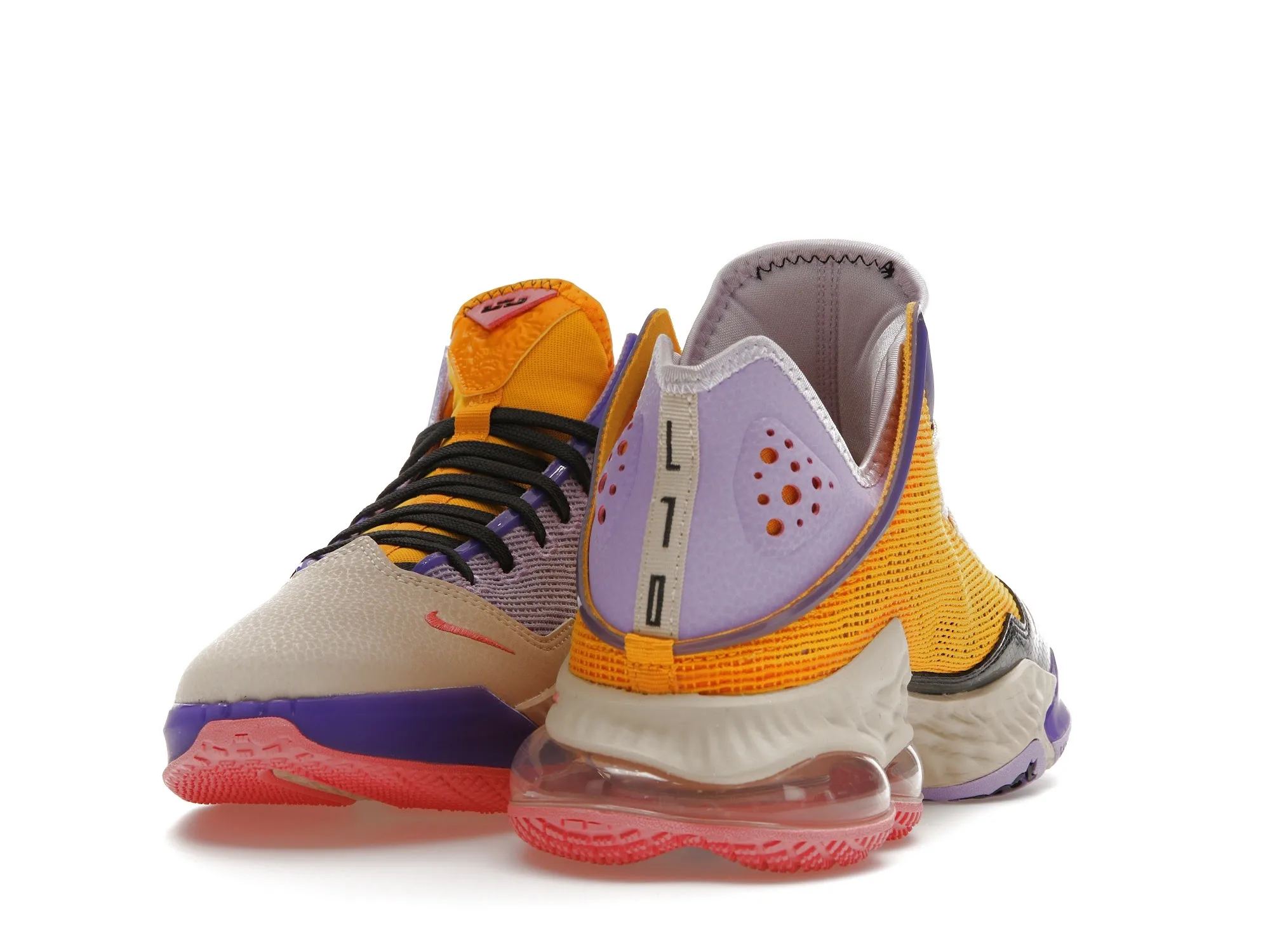 Фото № 2 с приближением к товару «‎Nike LeBron 19 Low Mismatch»