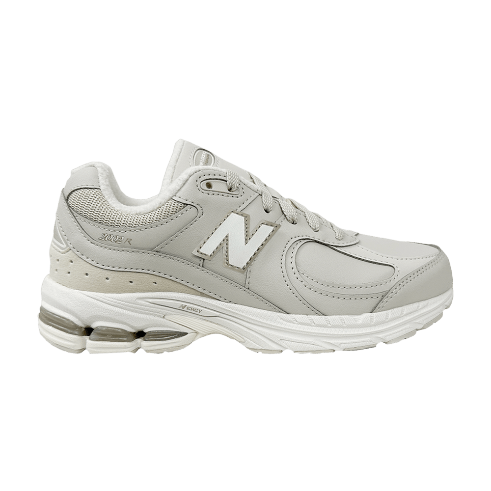 New Balance 2002R Big Kid Wide Beige Fleece Lined