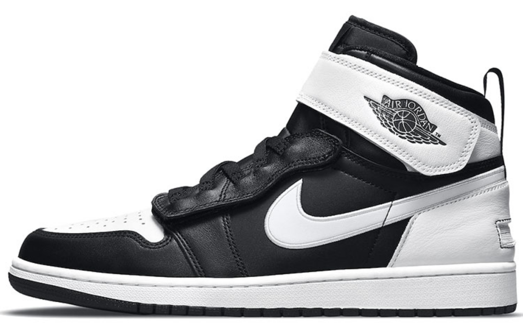 Фото № 1 с приближением к товару «‎Jordan Air Jordan 1 High FlyEase 'Black White'»