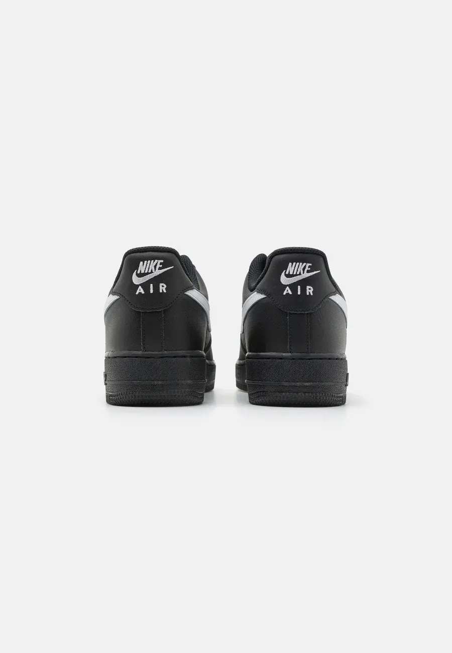 Фото № 3 с приближением к товару «‎AIR FORCE 1 07 UNISEX»