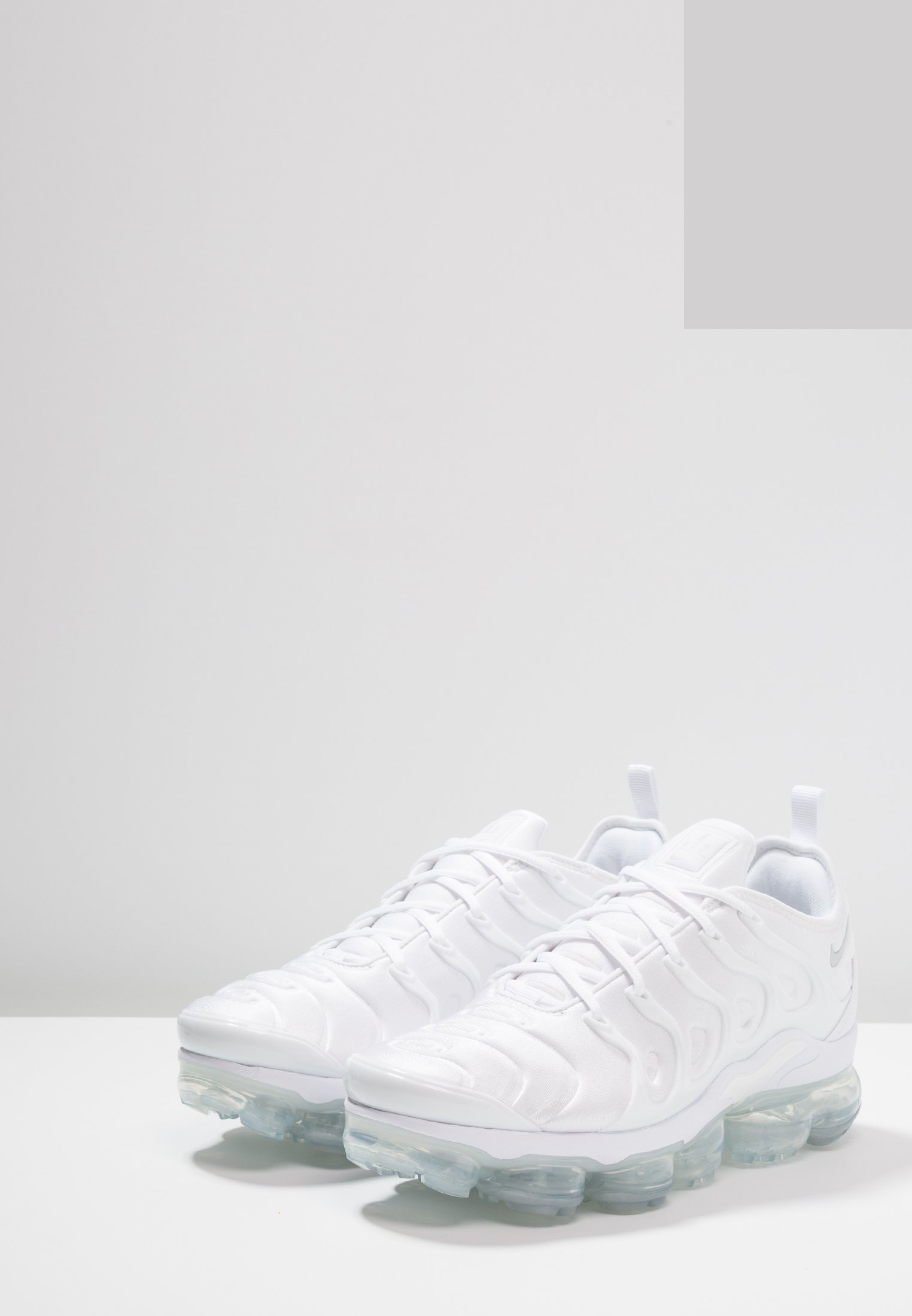 Фото № 3 с приближением к товару «‎Nike Air Vapormax Plus »